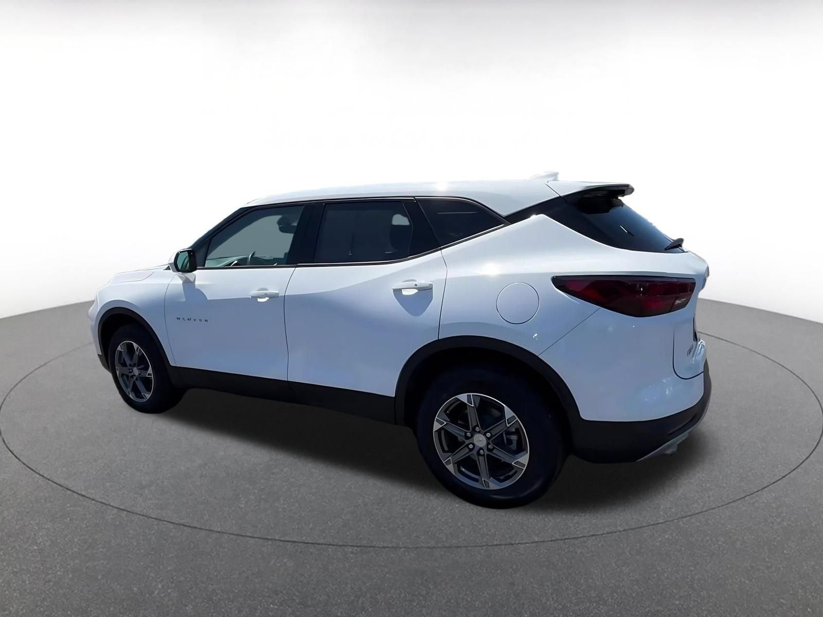 Thumbnail: 2026 Chevrolet Blazer - 8