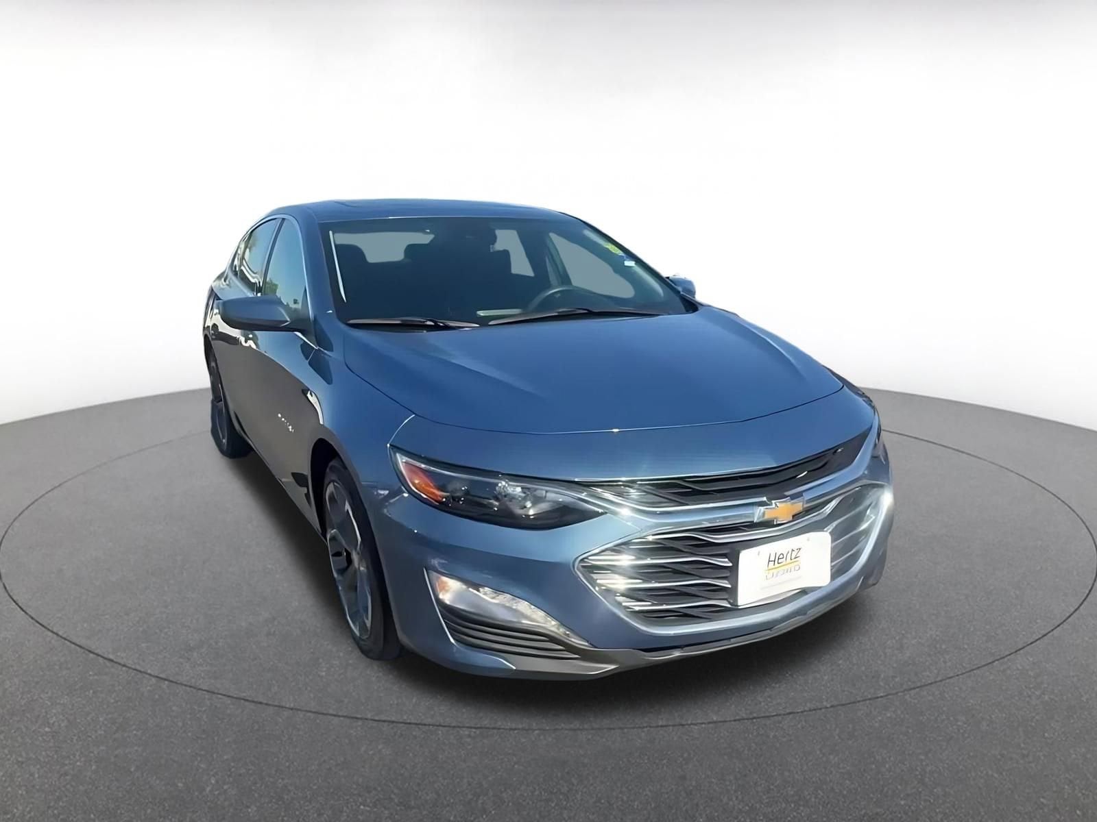 Thumbnail: 2024 Chevrolet Malibu - 3