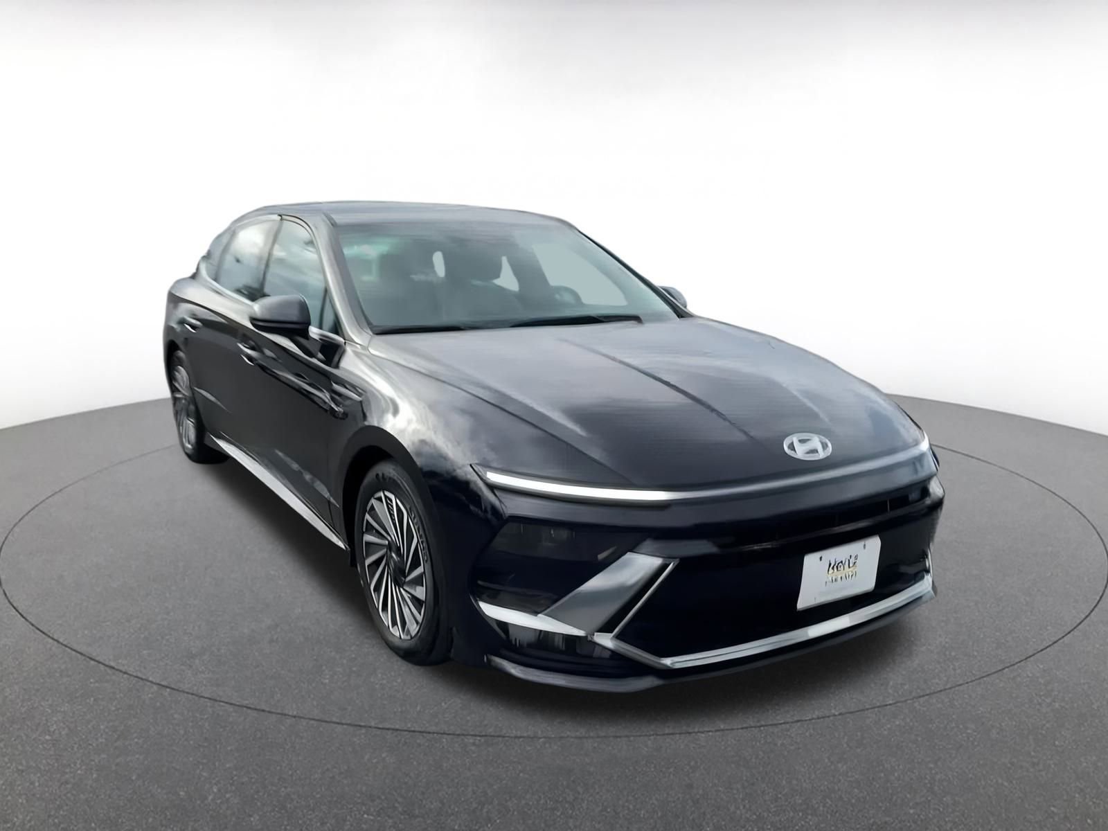 Thumbnail: 2024 Hyundai Sonata - 3