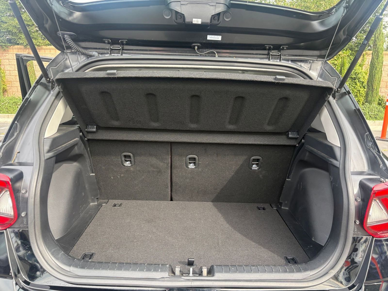 Thumbnail: 2025 Hyundai Venue - 31