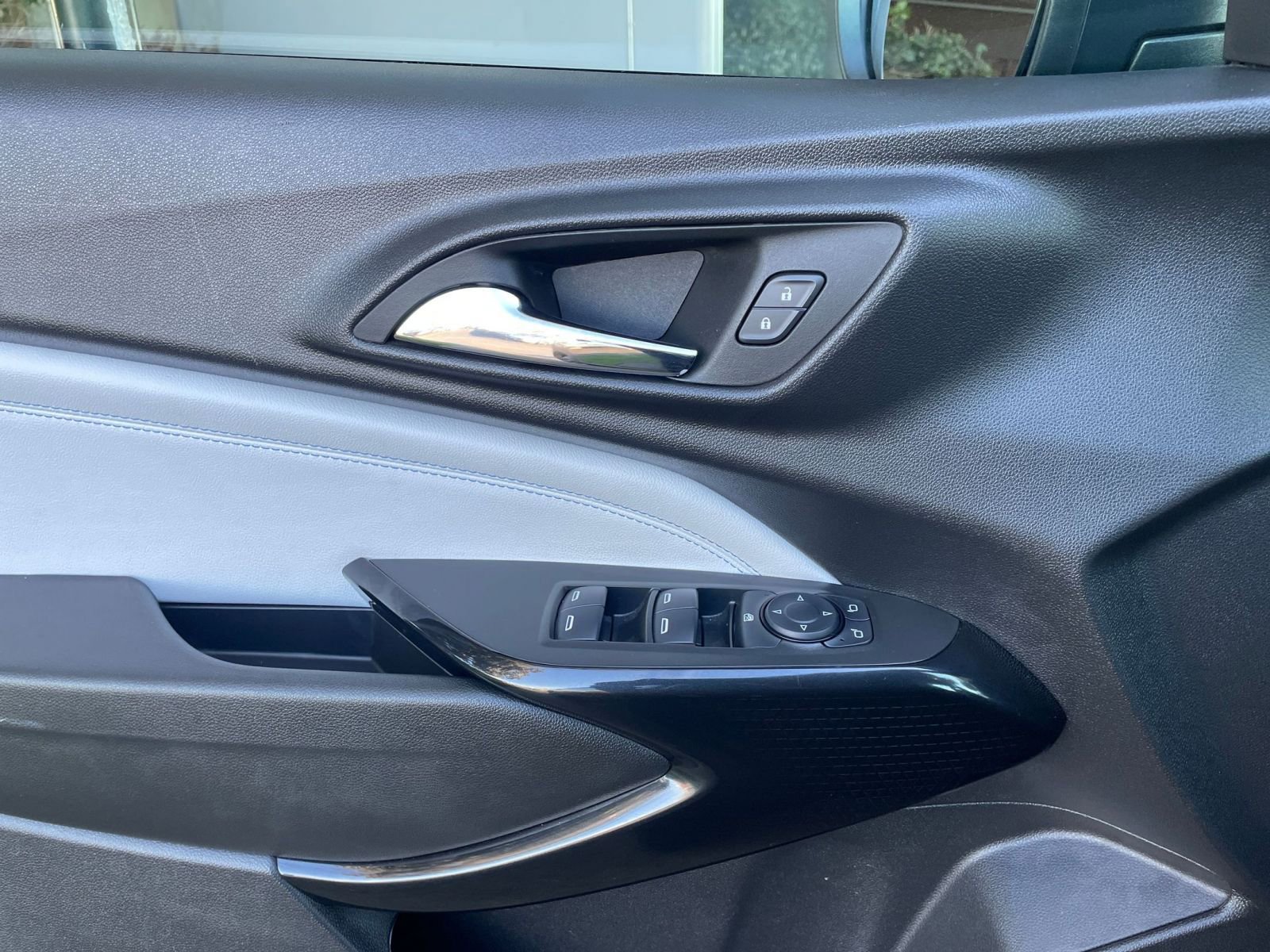 Thumbnail: 2025 Chevrolet Trax - 20