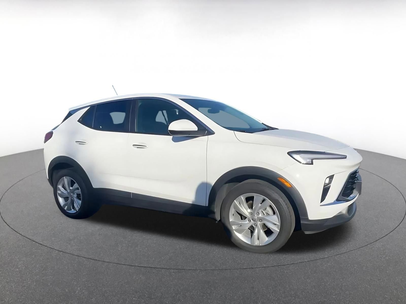 Thumbnail: 2025 Buick Encore GX - 2