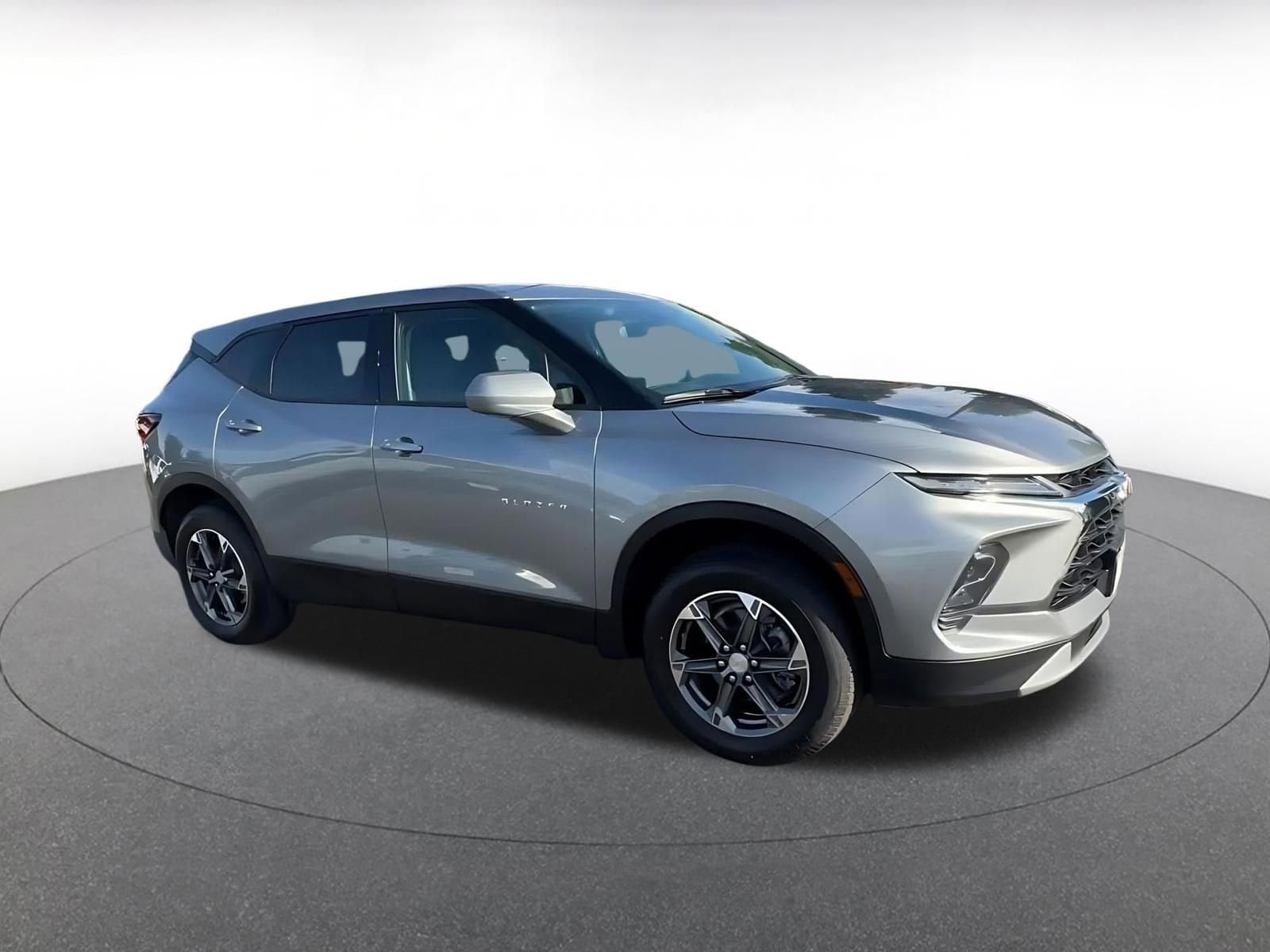 Thumbnail: 2025 Chevrolet Blazer - 2