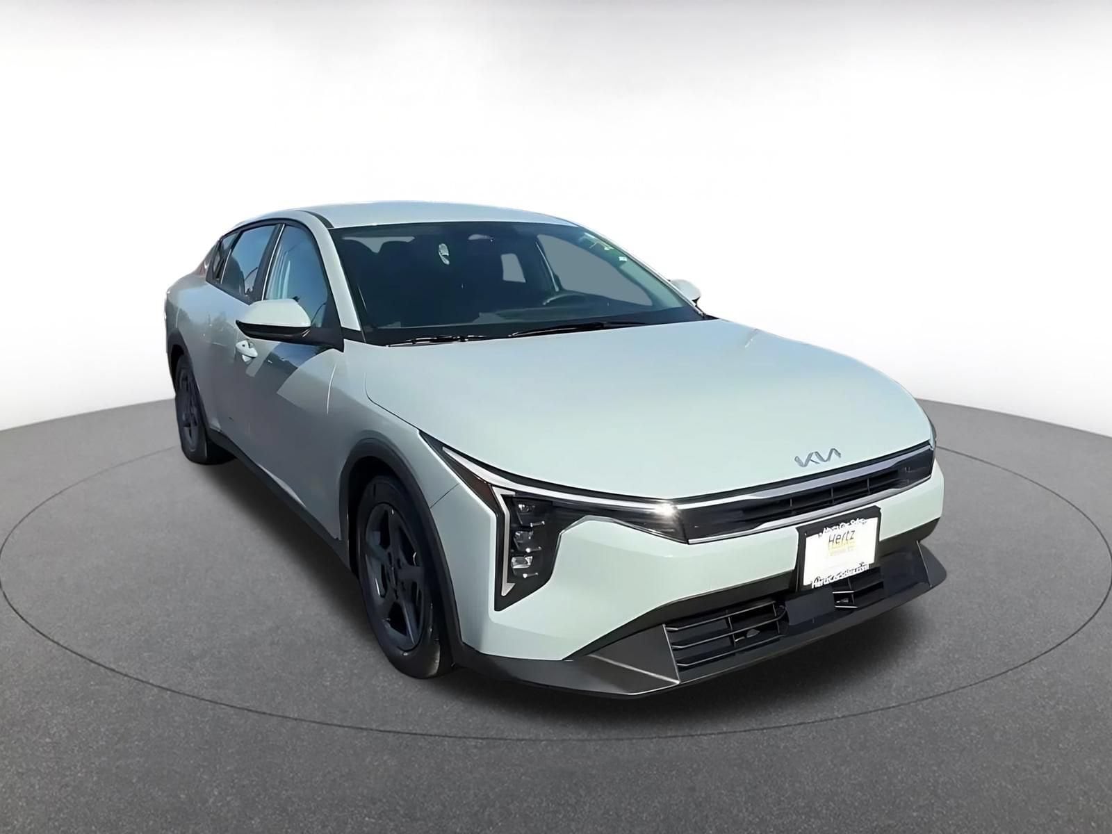 Thumbnail: 2025 Kia K4 - 3