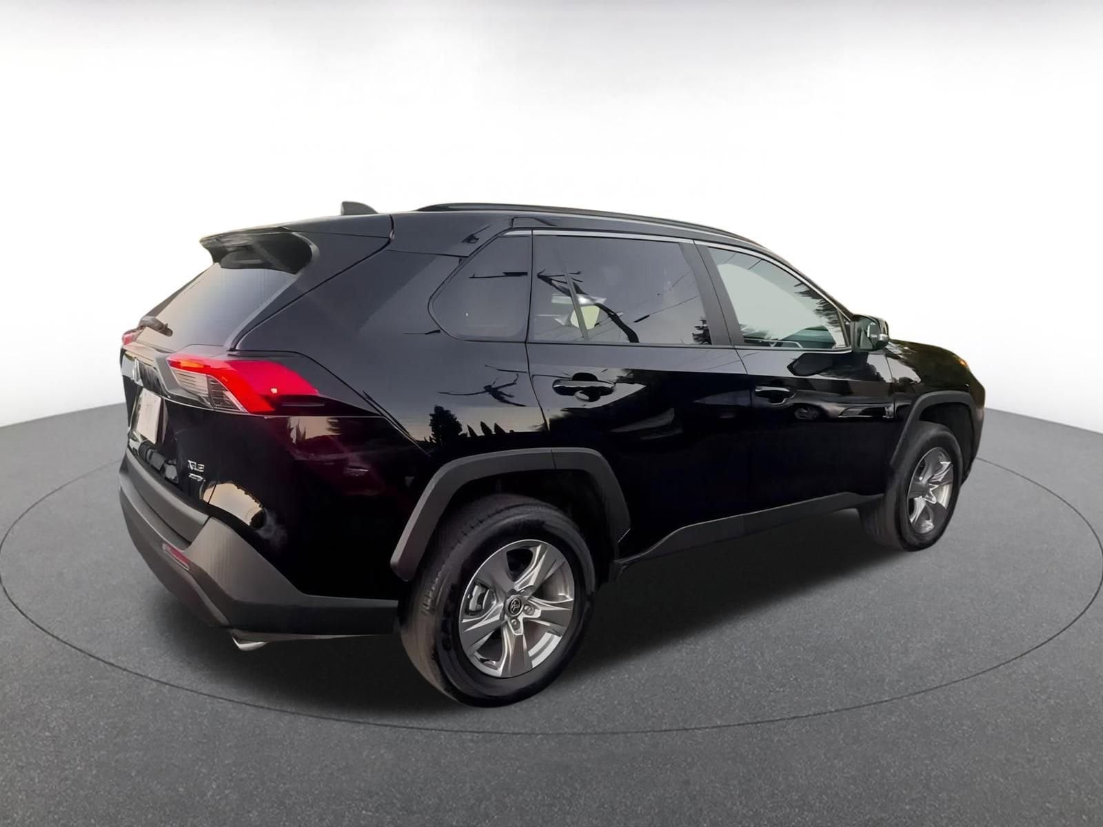 Thumbnail: 2025 Toyota RAV4 - 15