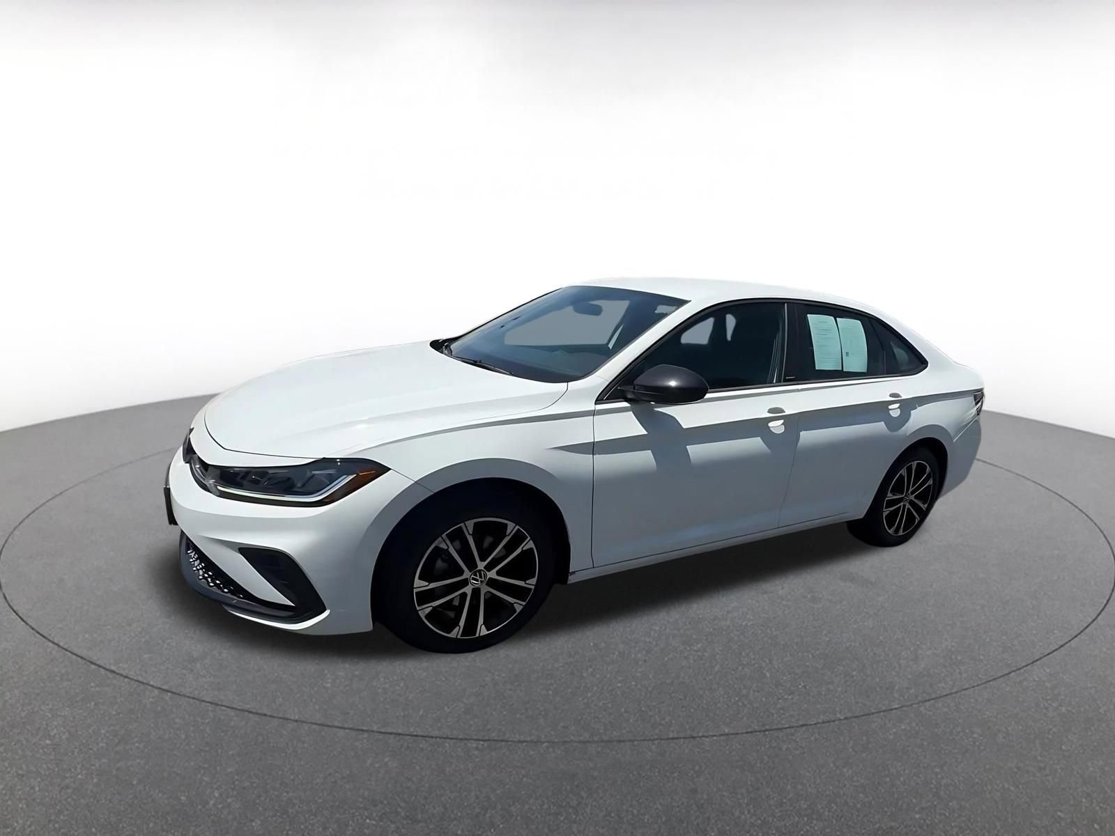 Thumbnail: 2025 Volkswagen Jetta - 8