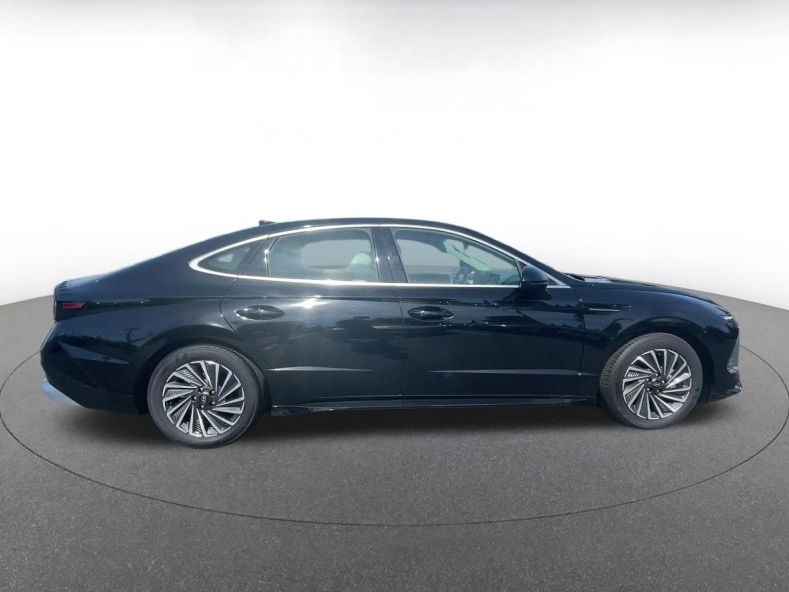 Thumbnail: 2025 Hyundai Sonata - 16