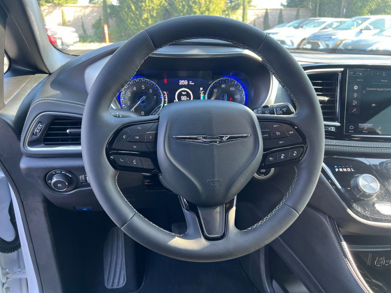 Thumbnail: 2025 Chrysler Pacifica - 32