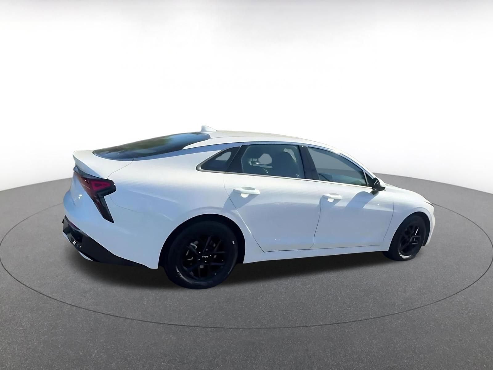 Thumbnail: 2025 Kia K5 - 14