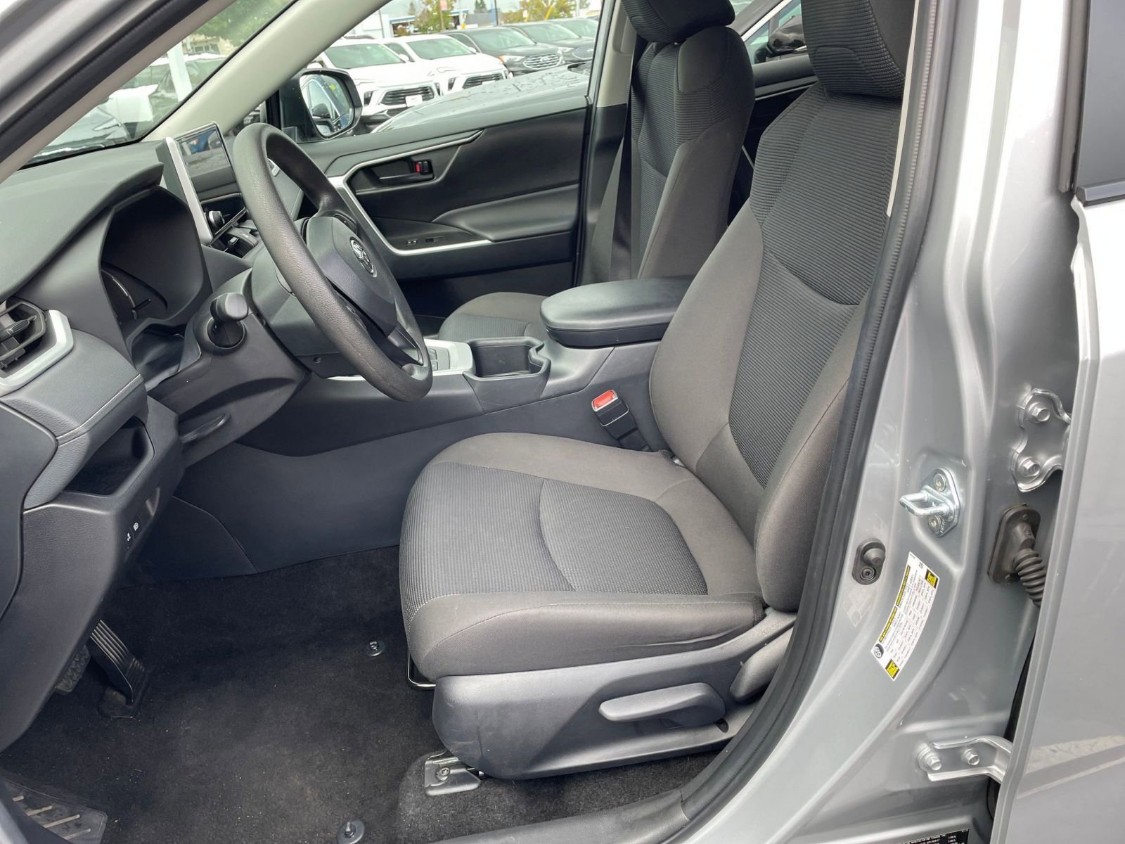 Thumbnail: 2025 Toyota RAV4 - 30