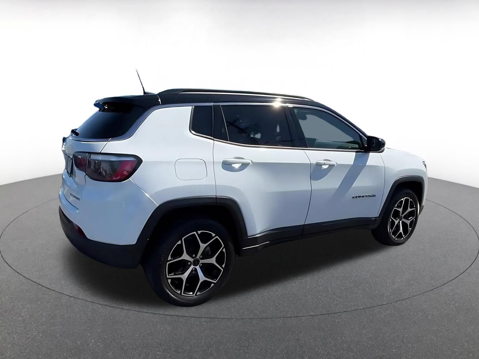 Thumbnail: 2025 Jeep Compass - 15