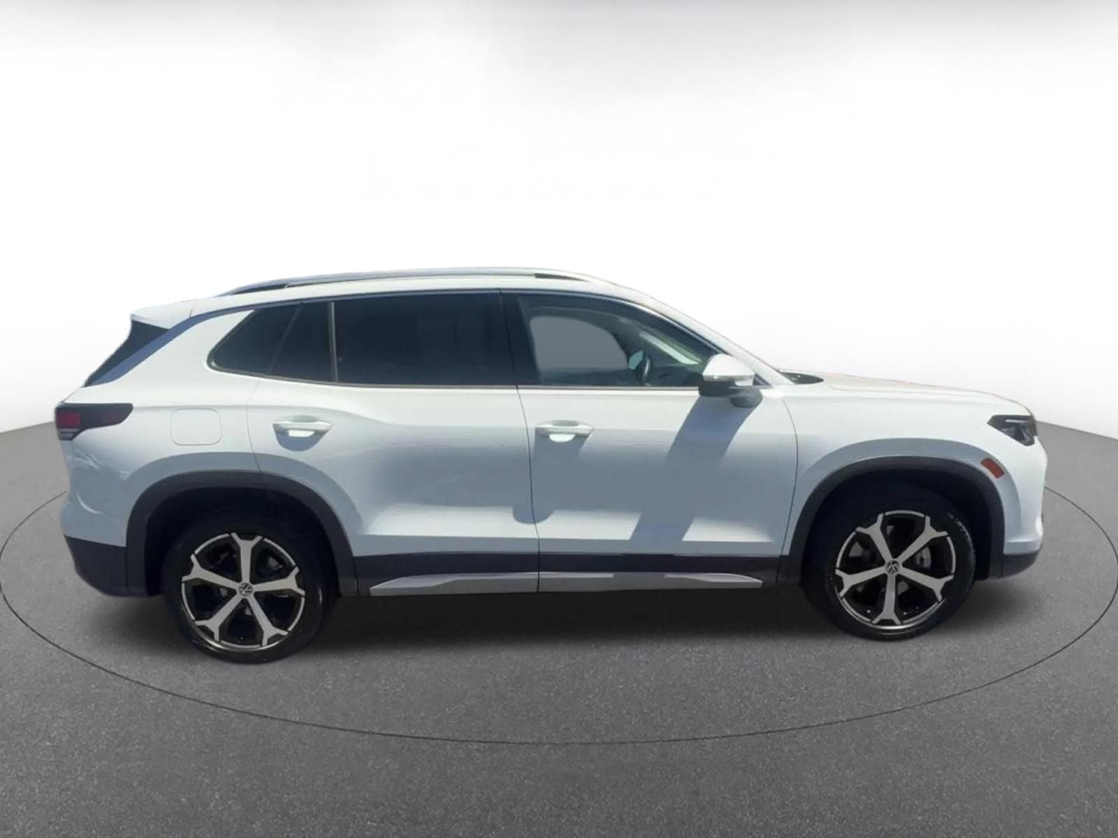 Thumbnail: 2026 Volkswagen Tiguan - 13