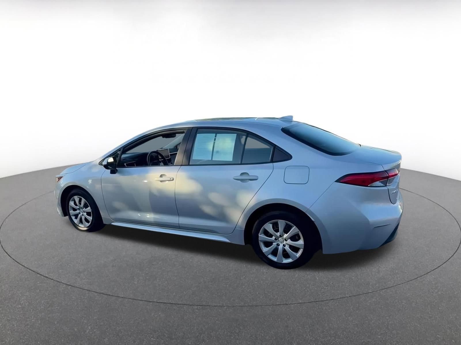 Thumbnail: 2025 Toyota Corolla - 10