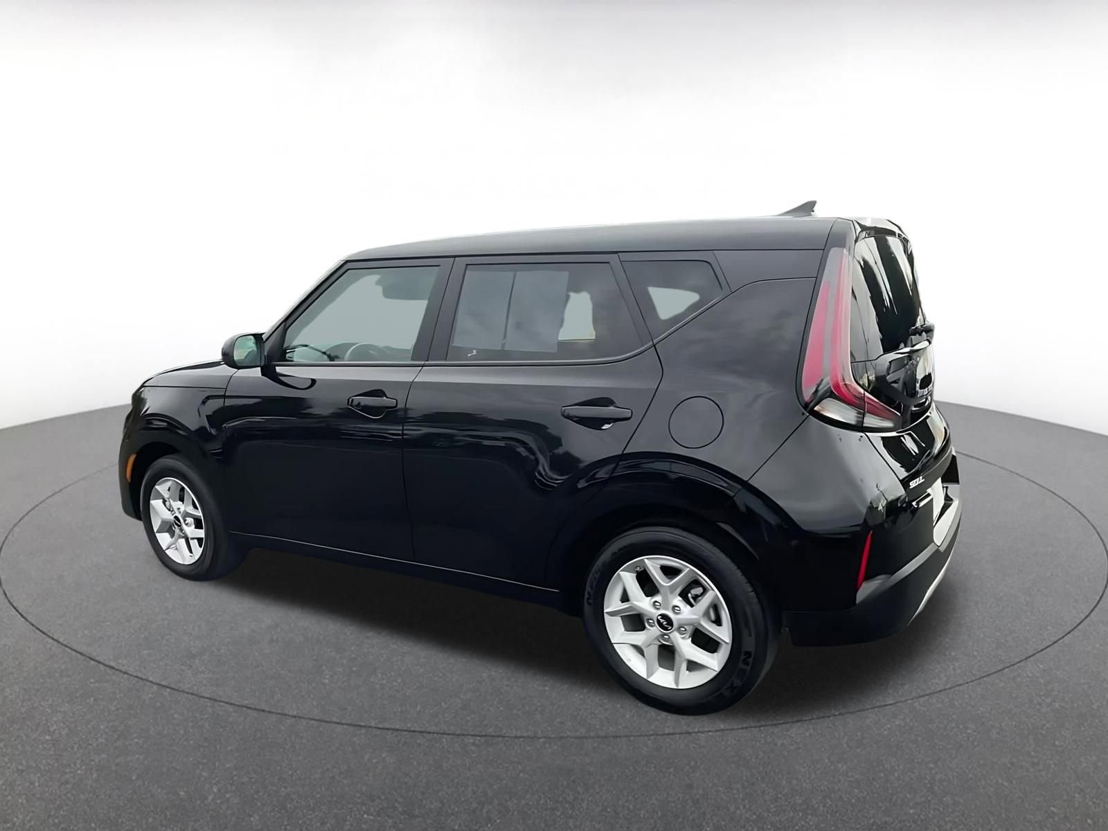 Thumbnail: 2025 Kia Soul - 10