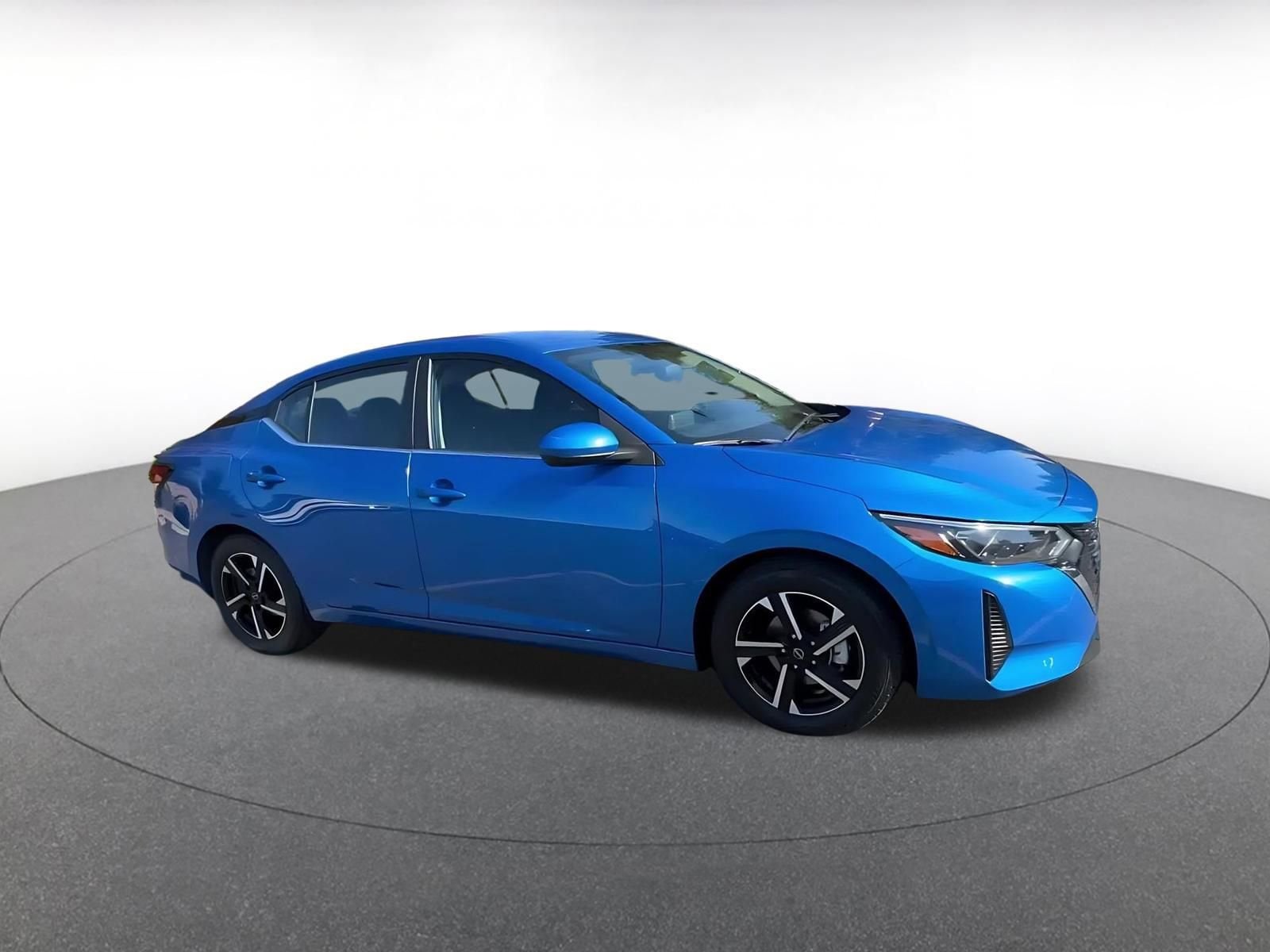 Thumbnail: 2025 Nissan Sentra - 2