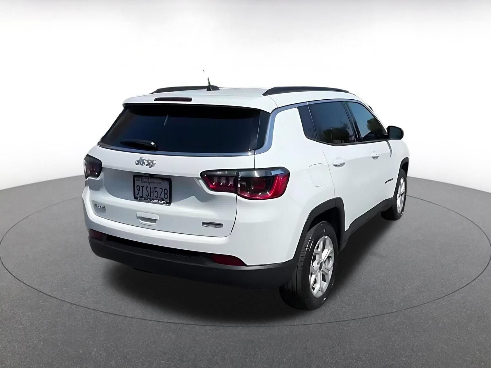 Thumbnail: 2025 Jeep Compass - 14