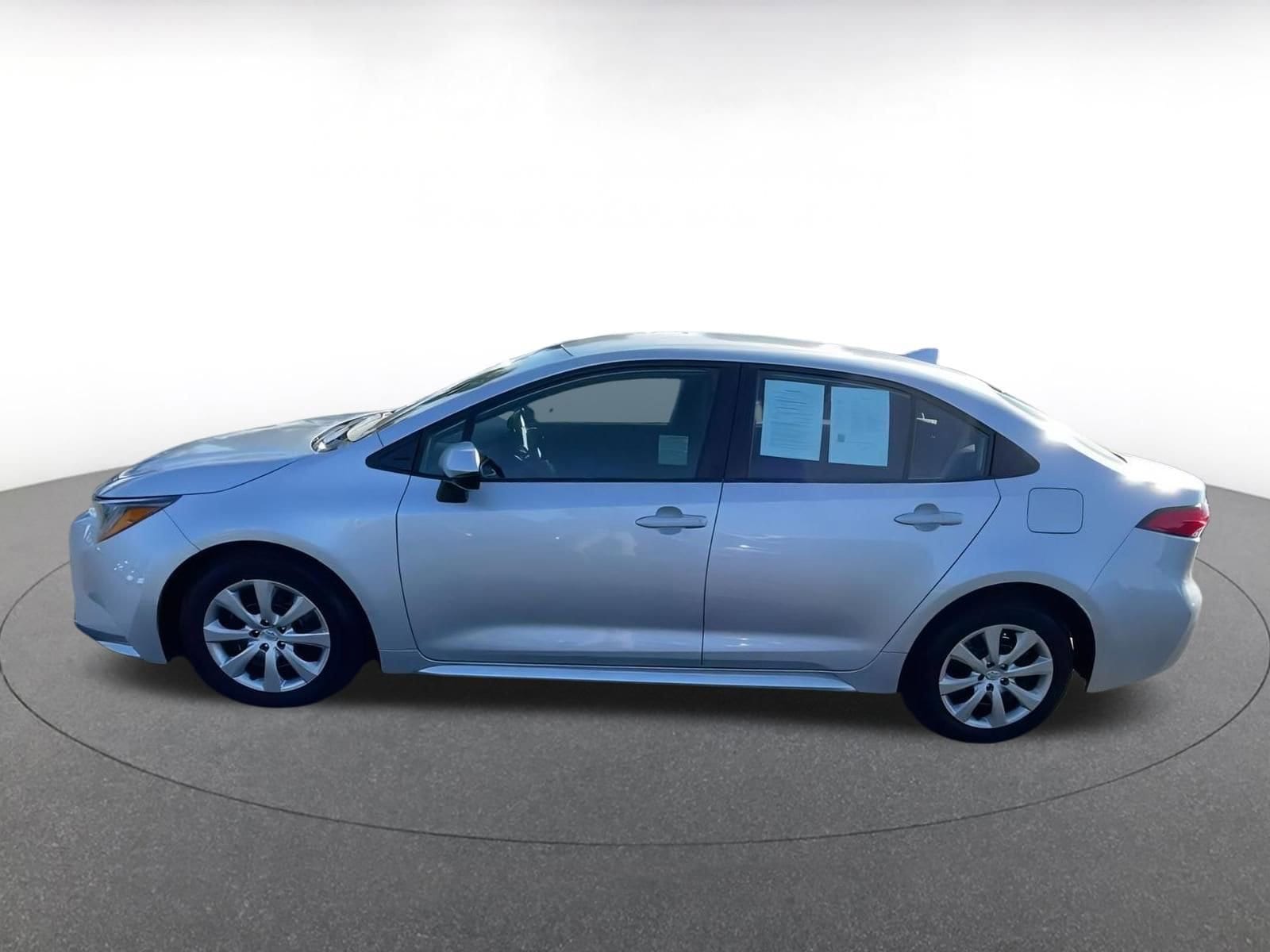 Thumbnail: 2025 Toyota Corolla - 9