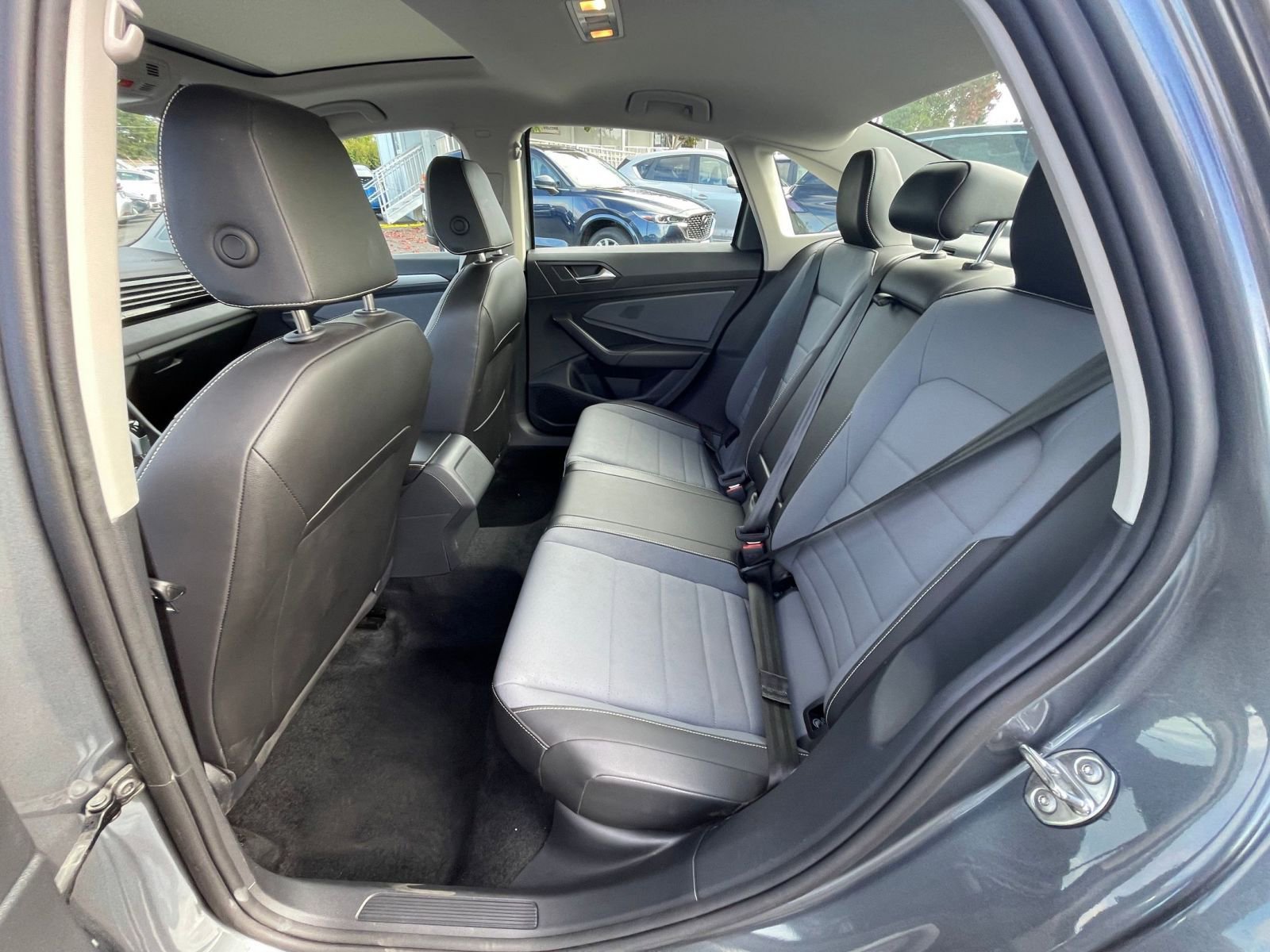 Thumbnail: 2025 Volkswagen Jetta - 24