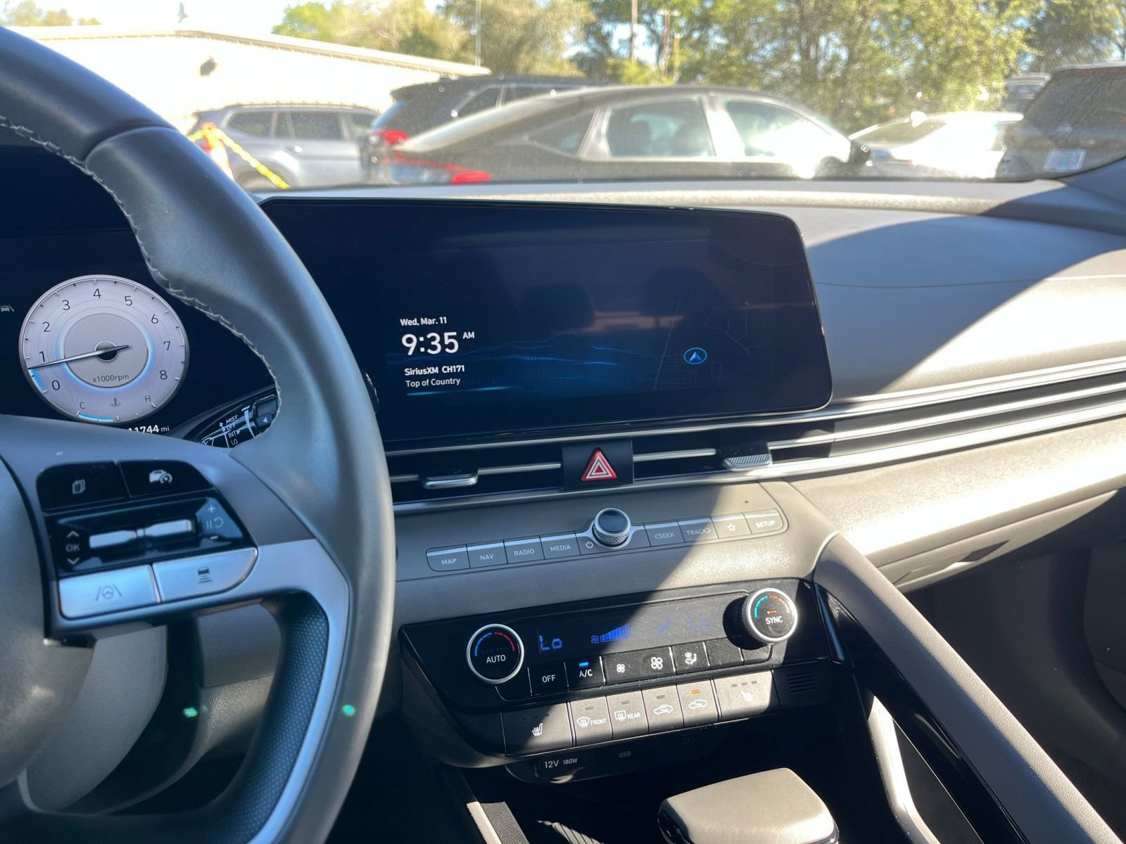 Thumbnail: 2025 Hyundai Elantra - 17
