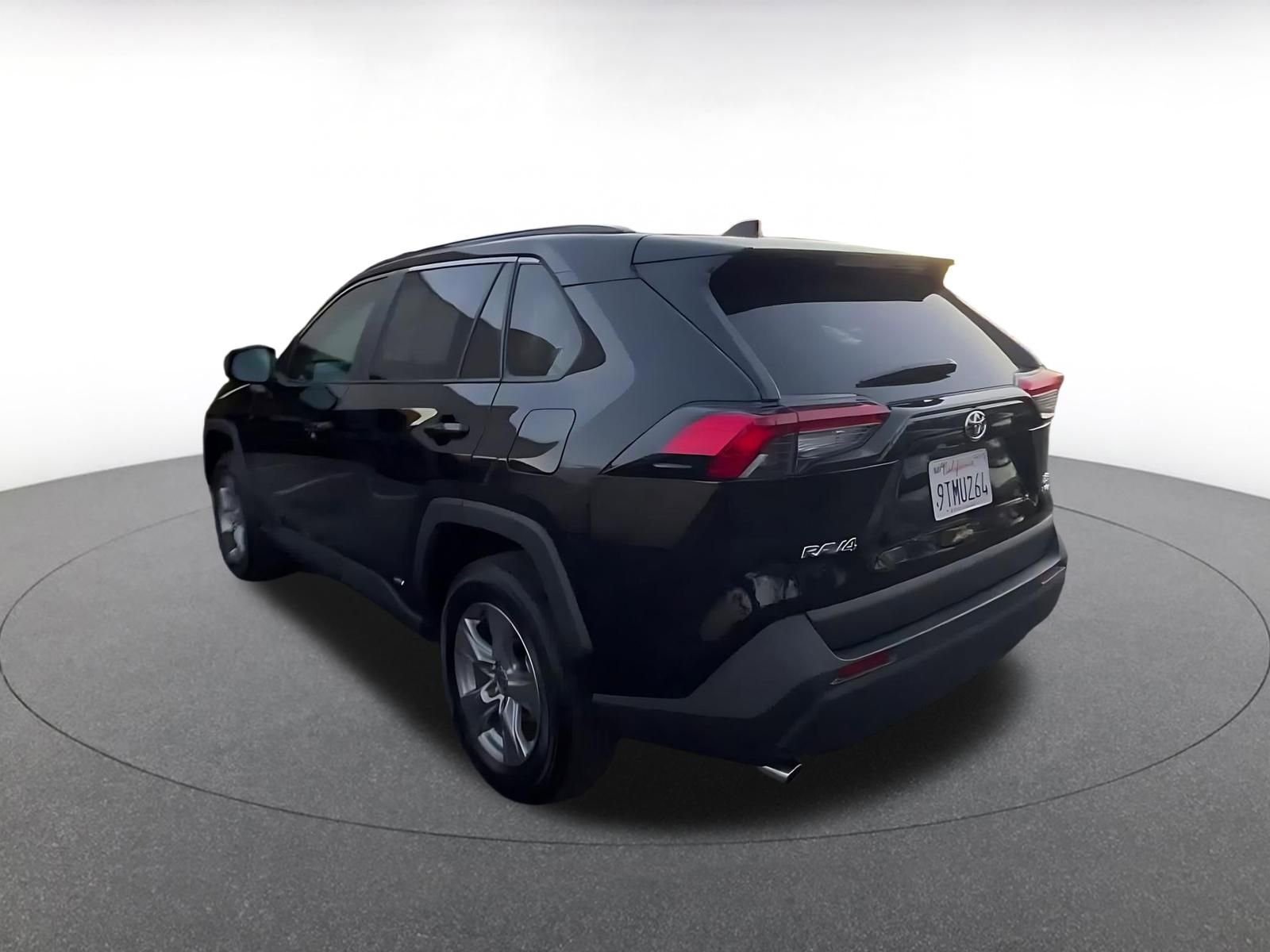 Thumbnail: 2025 Toyota RAV4 - 10