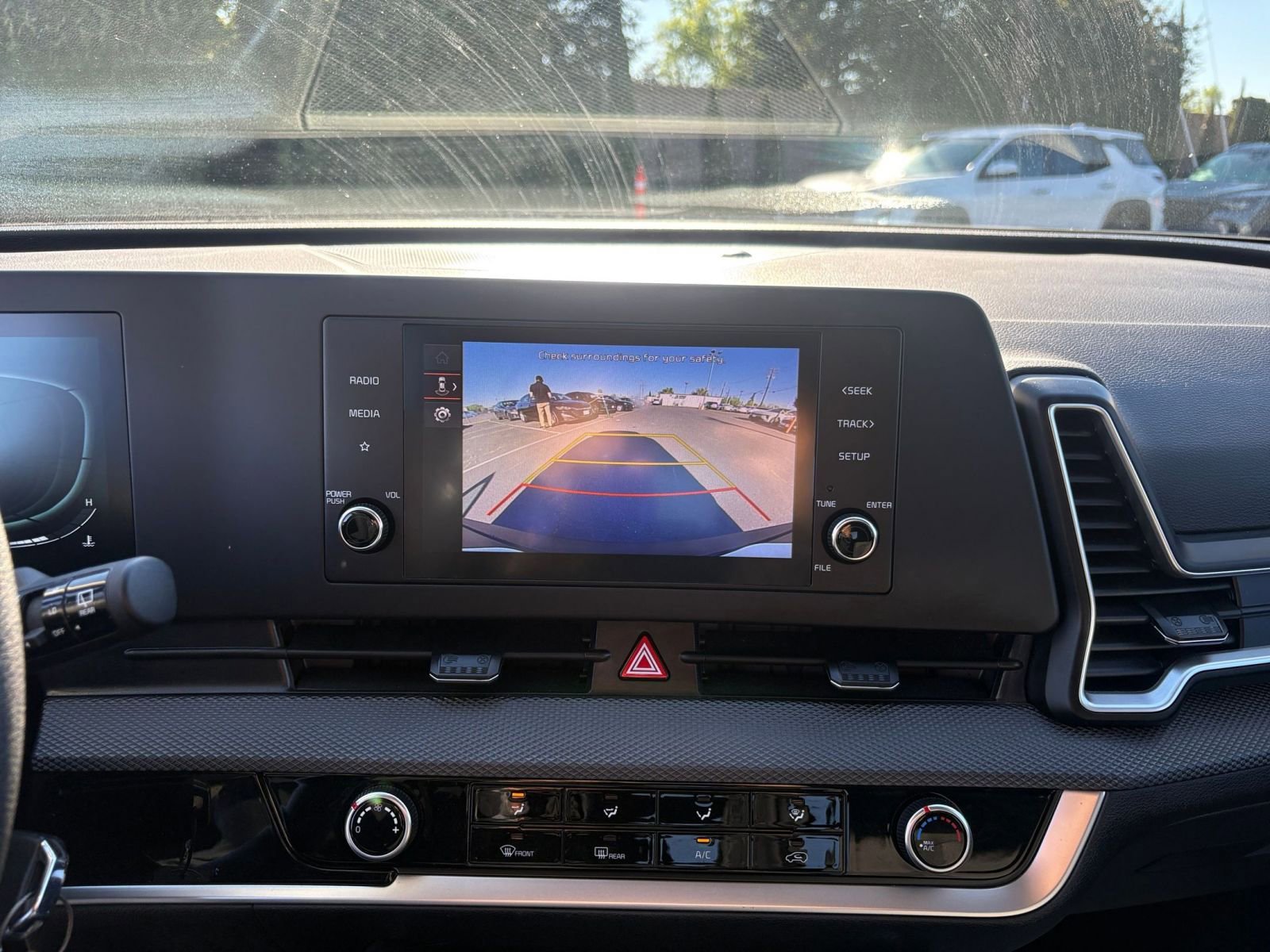 Thumbnail: 2025 Kia Sportage - 23
