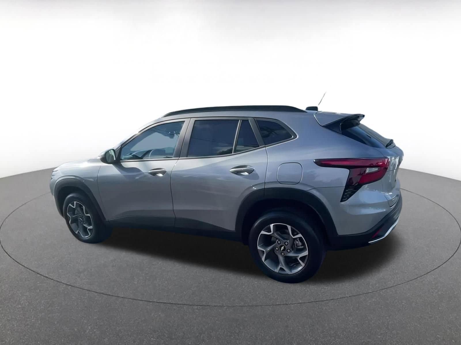 Thumbnail: 2025 Chevrolet Trax - 10