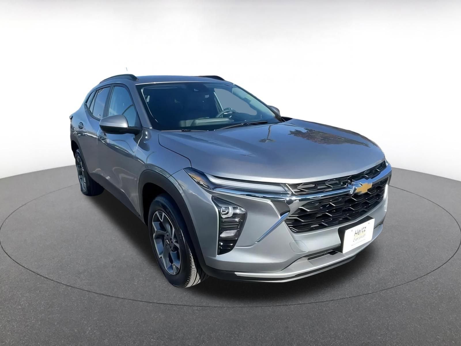 Thumbnail: 2025 Chevrolet Trax - 3