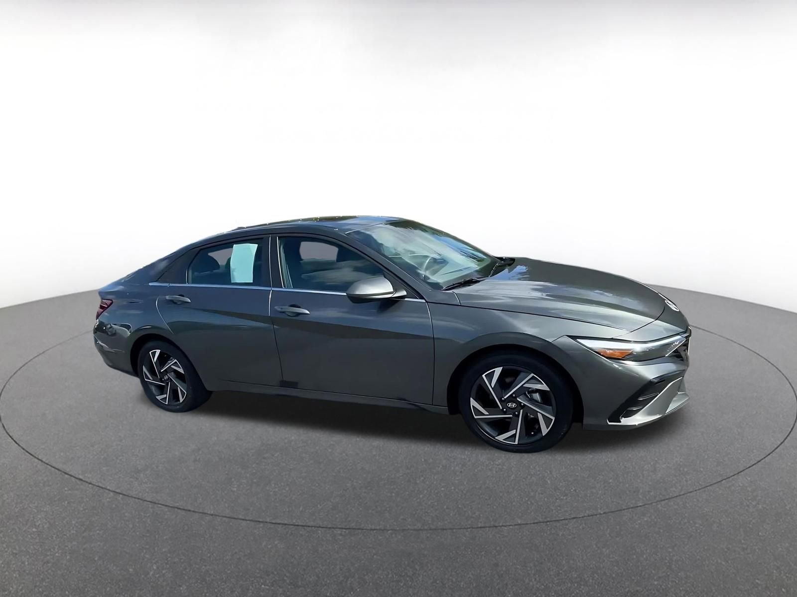 Thumbnail: 2025 Hyundai Elantra - 2