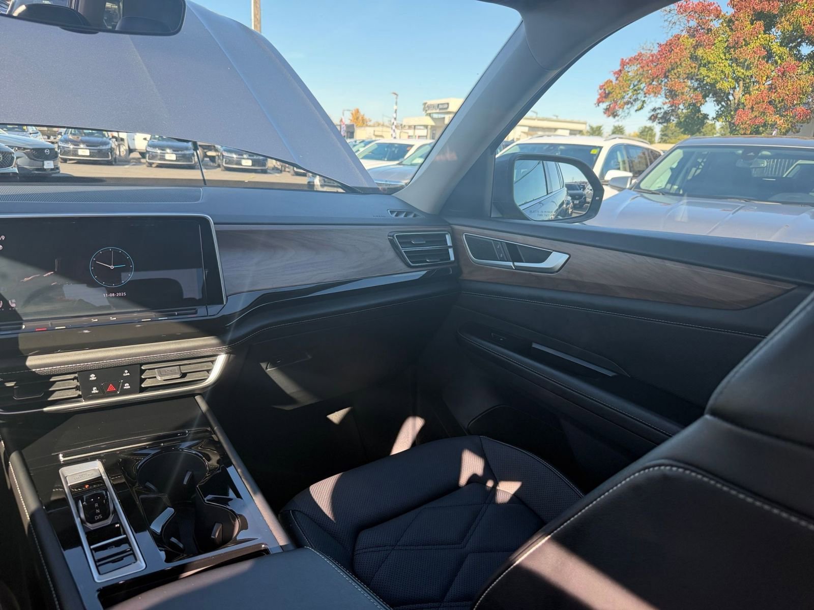 Thumbnail: 2025 Volkswagen Atlas - 35