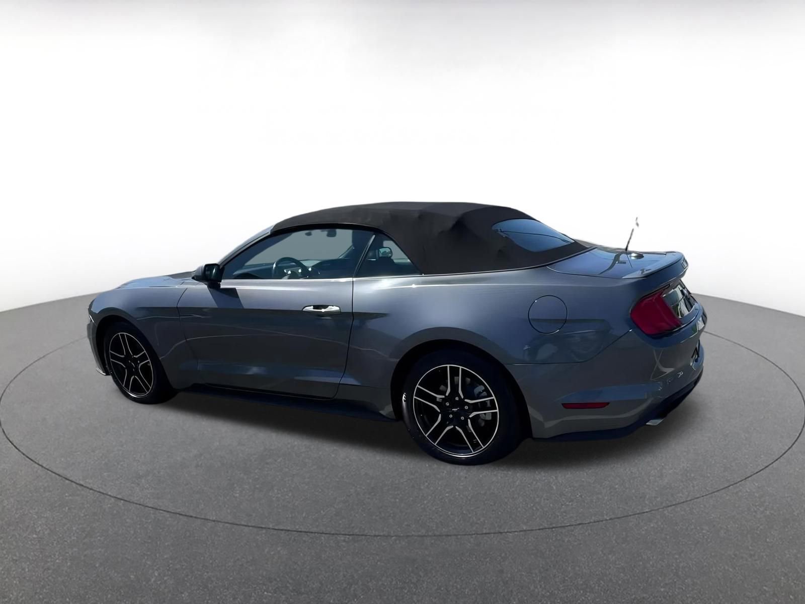 Thumbnail: 2023 Ford Mustang - 10