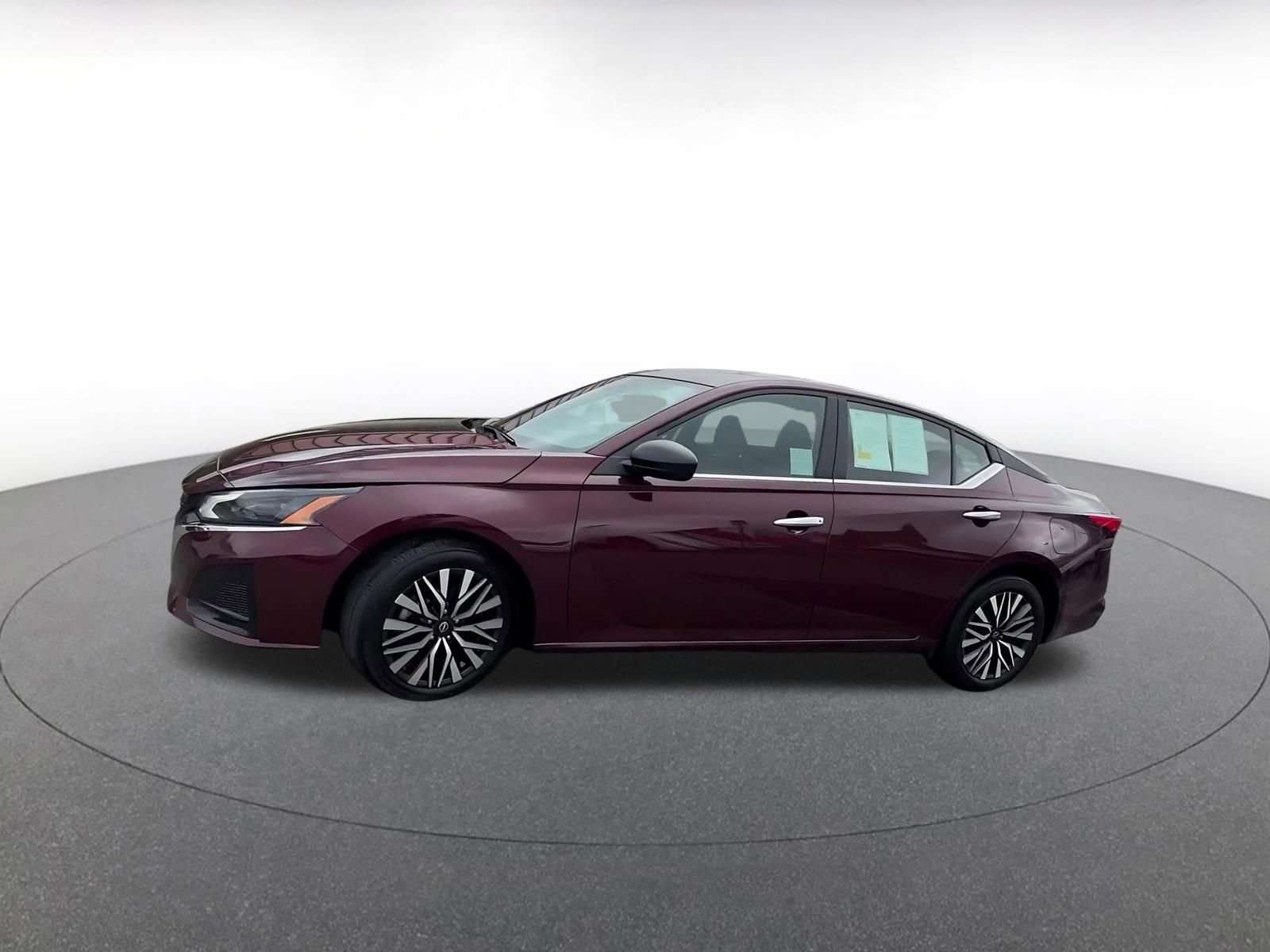 Thumbnail: 2025 Nissan Altima - 8