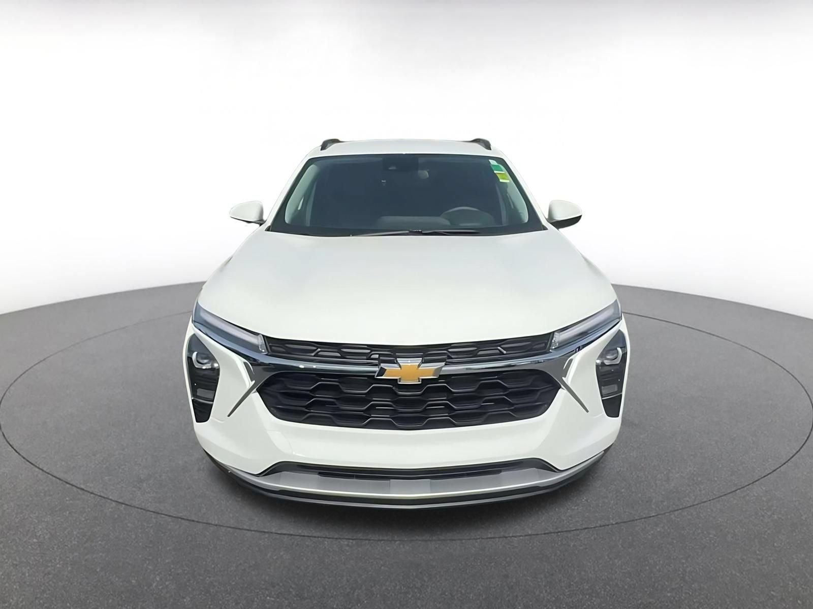 Thumbnail: 2025 Chevrolet Trax - 4