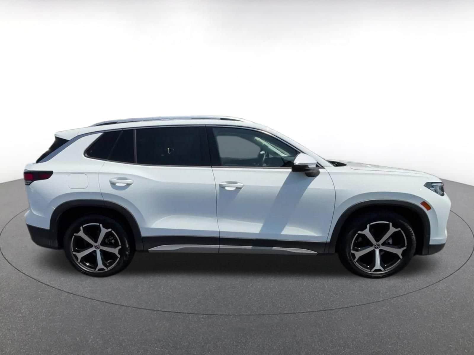 Thumbnail: 2026 Volkswagen Tiguan - 15