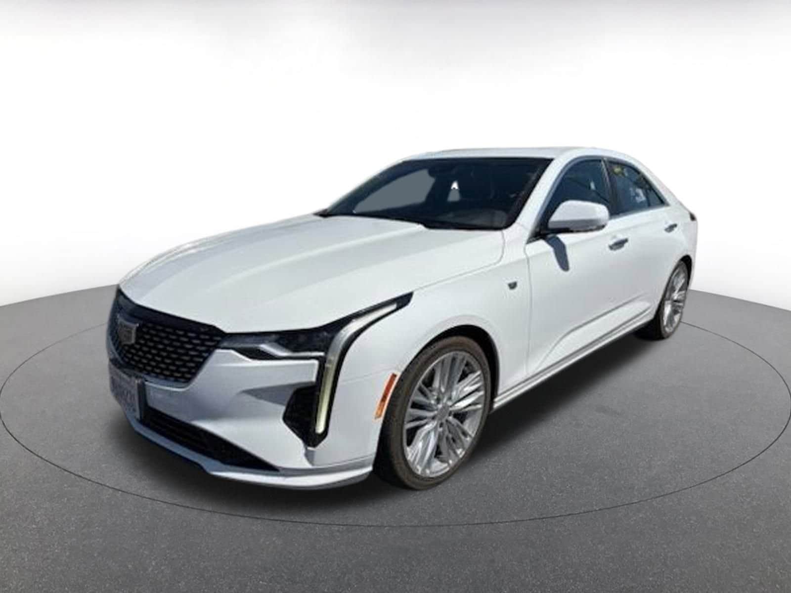 Thumbnail: 2023 Cadillac CT4 - 2