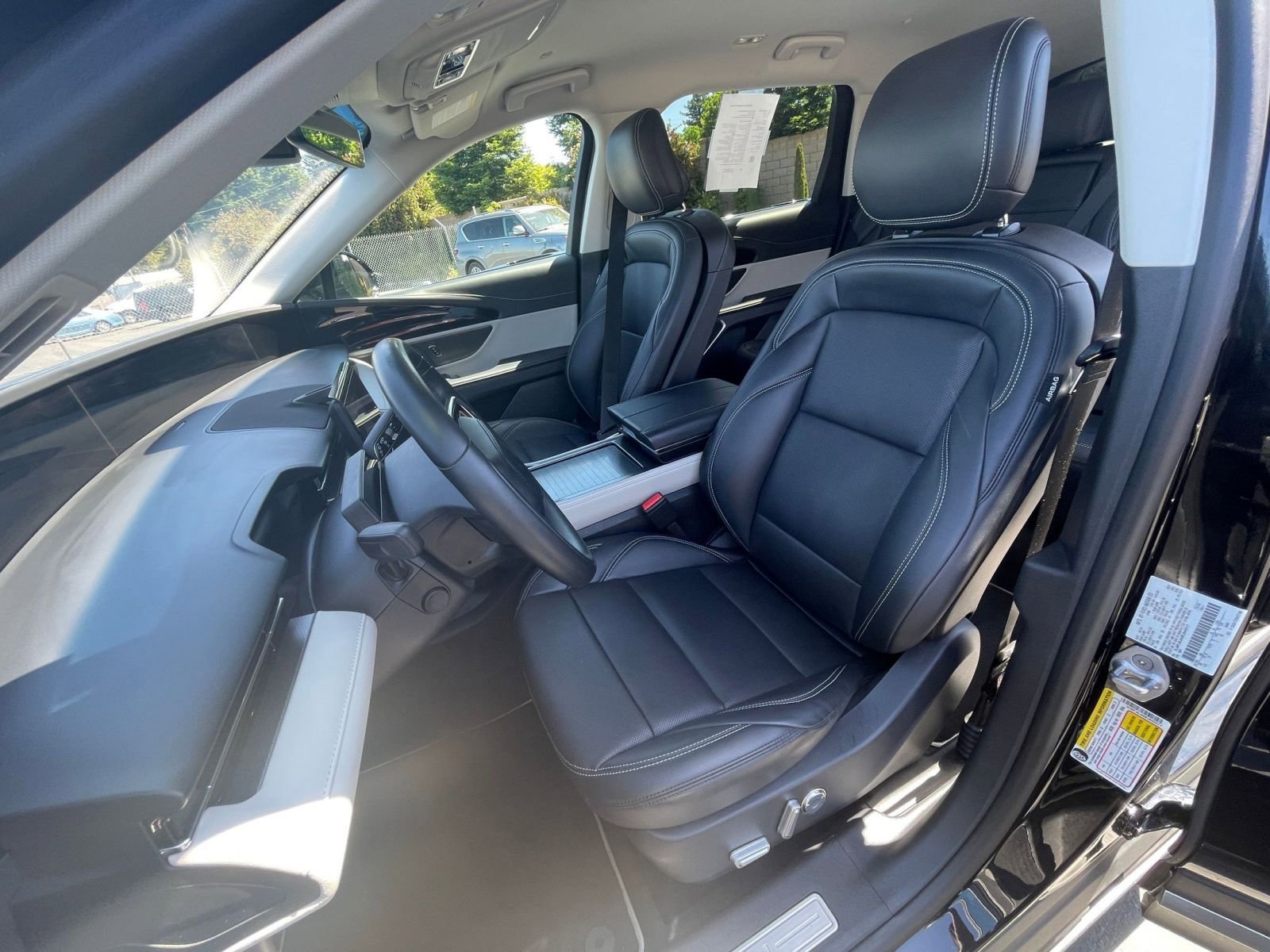 Thumbnail: 2024 Lincoln Nautilus - 30