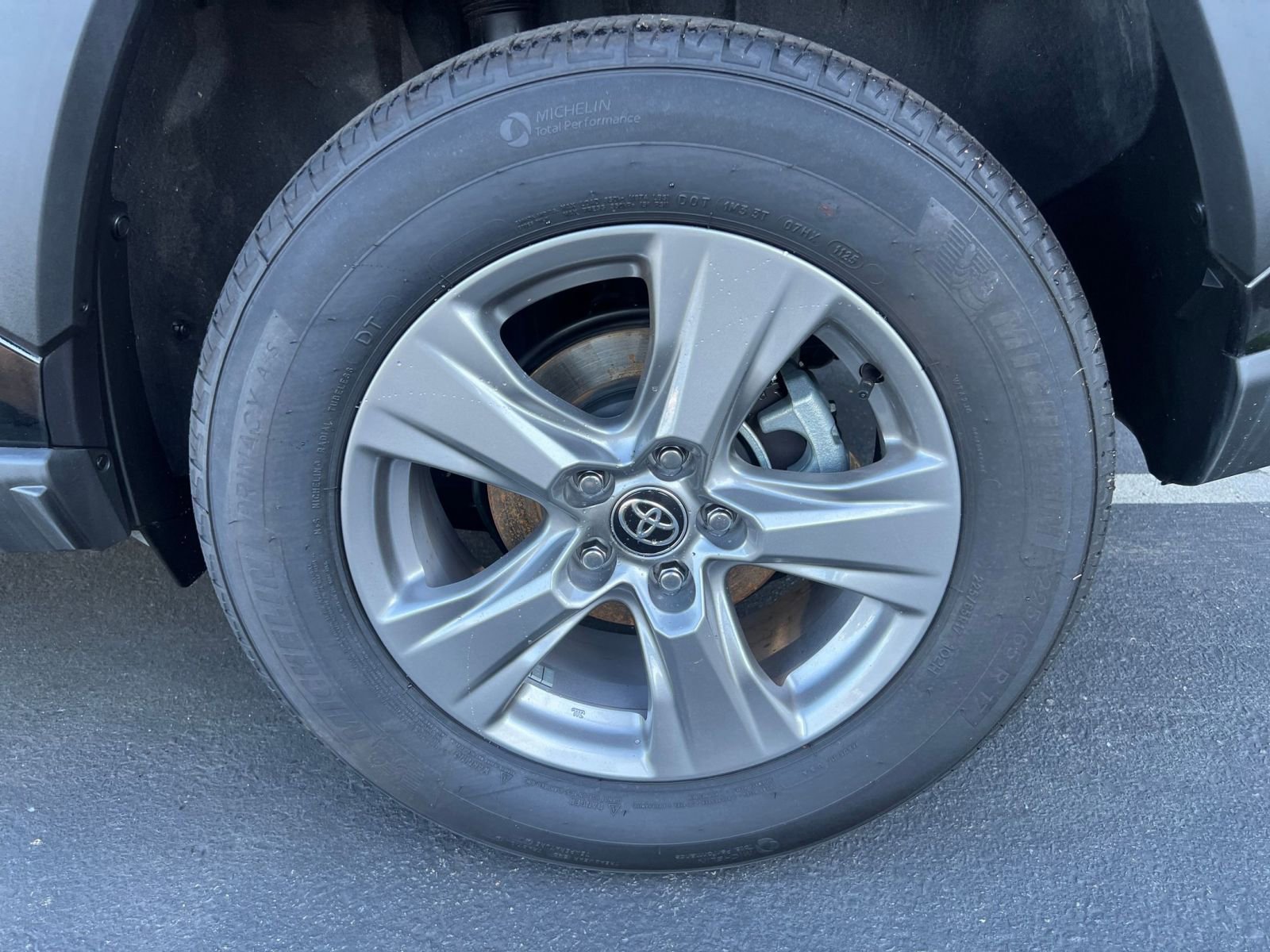 Thumbnail: 2025 Toyota RAV4 - 30