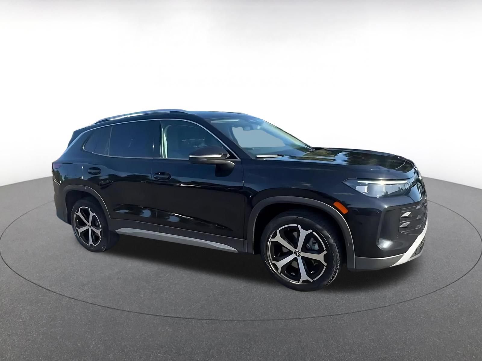 Thumbnail: 2026 Volkswagen Tiguan - 2