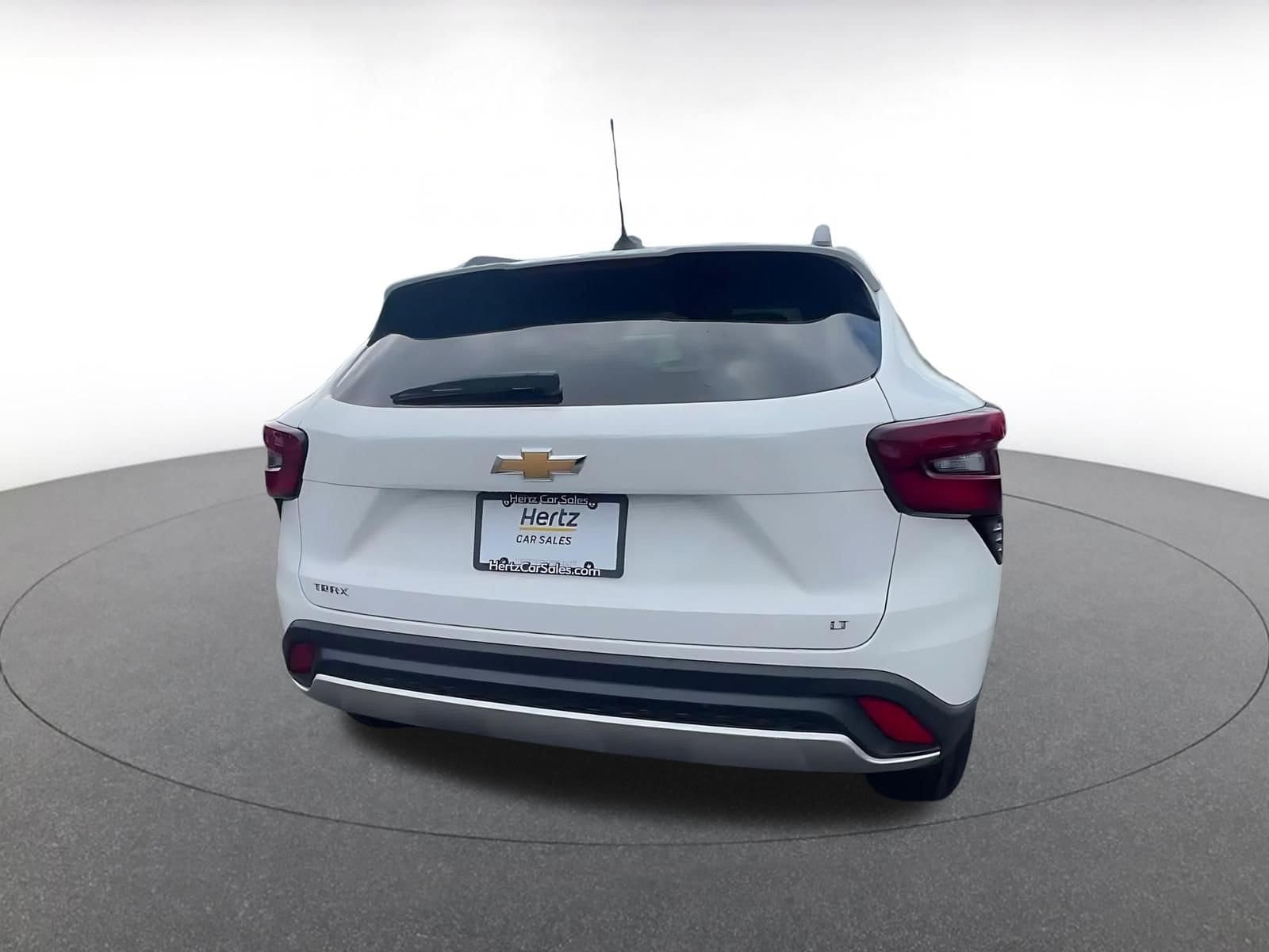 Thumbnail: 2025 Chevrolet Trax - 14