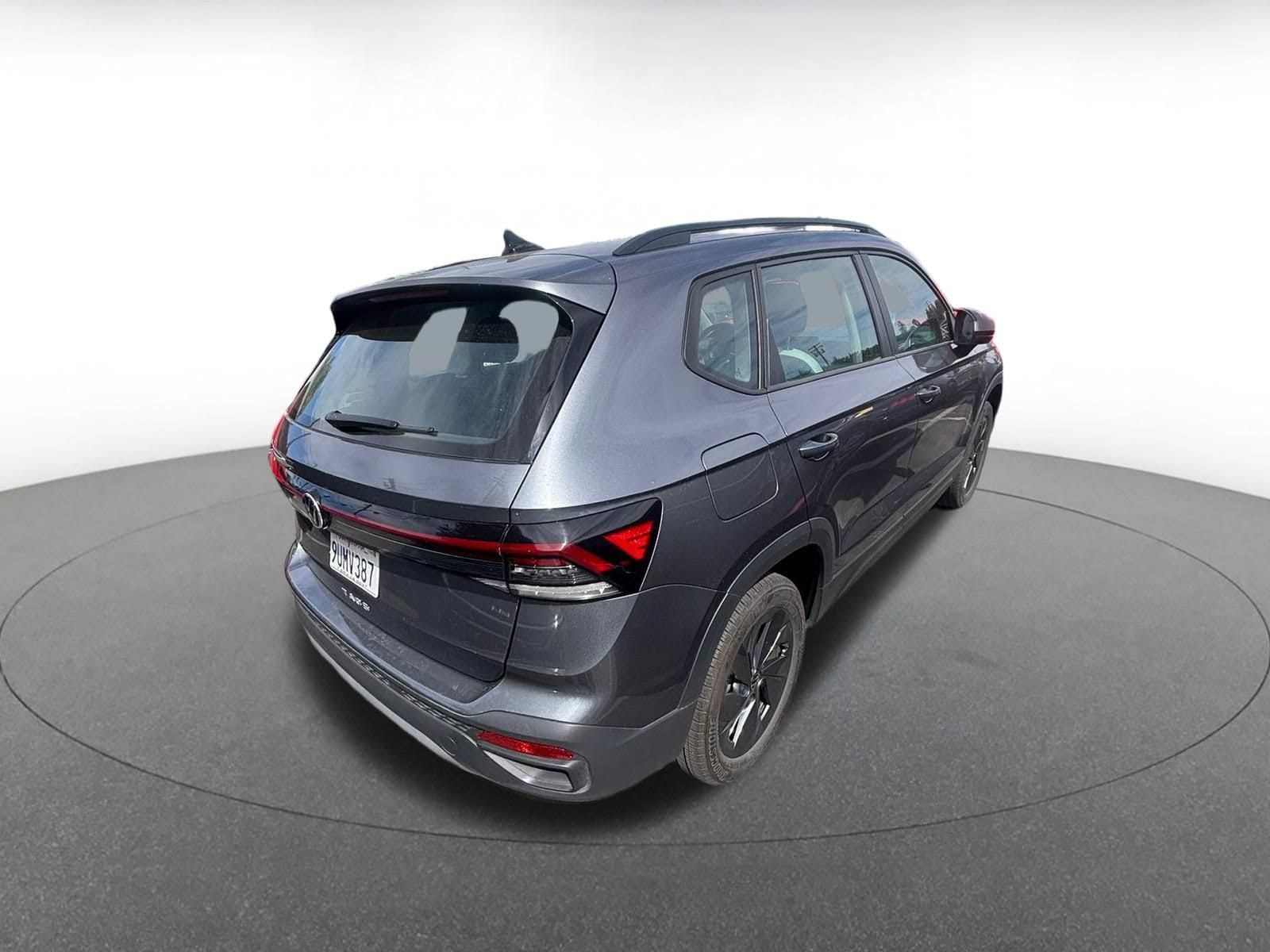 Thumbnail: 2024 Volkswagen Atlas - 9