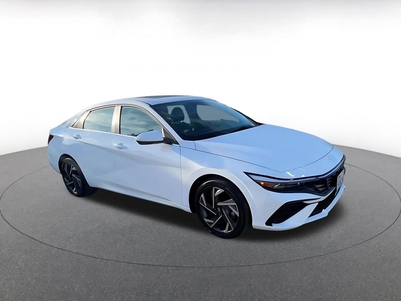 Thumbnail: 2025 Hyundai Elantra - 2