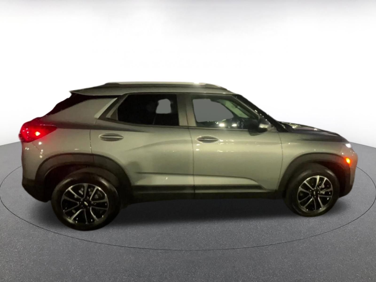 Thumbnail: 2025 Chevrolet TrailBlazer - 12