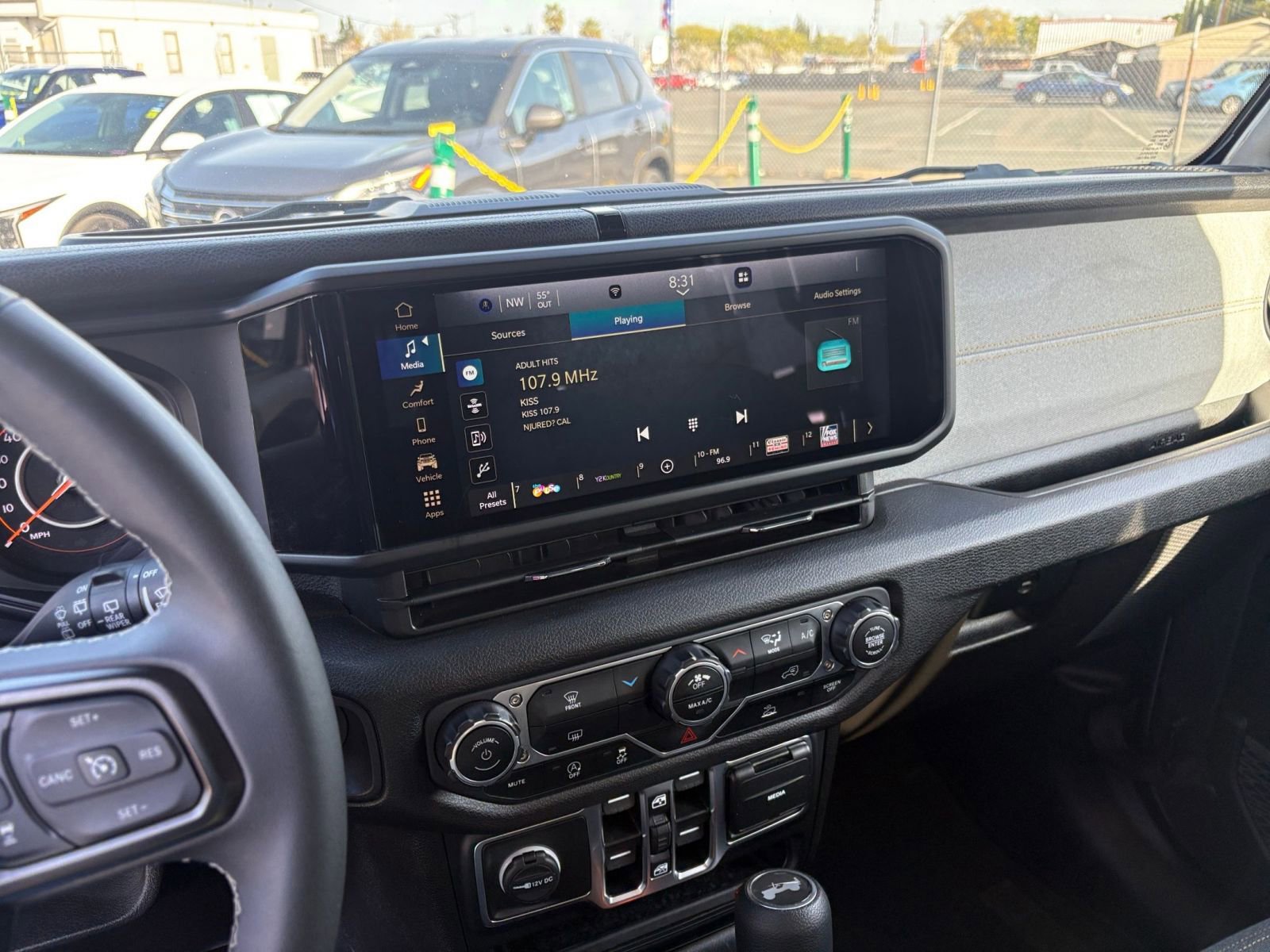 Thumbnail: 2025 Jeep Wrangler - 17