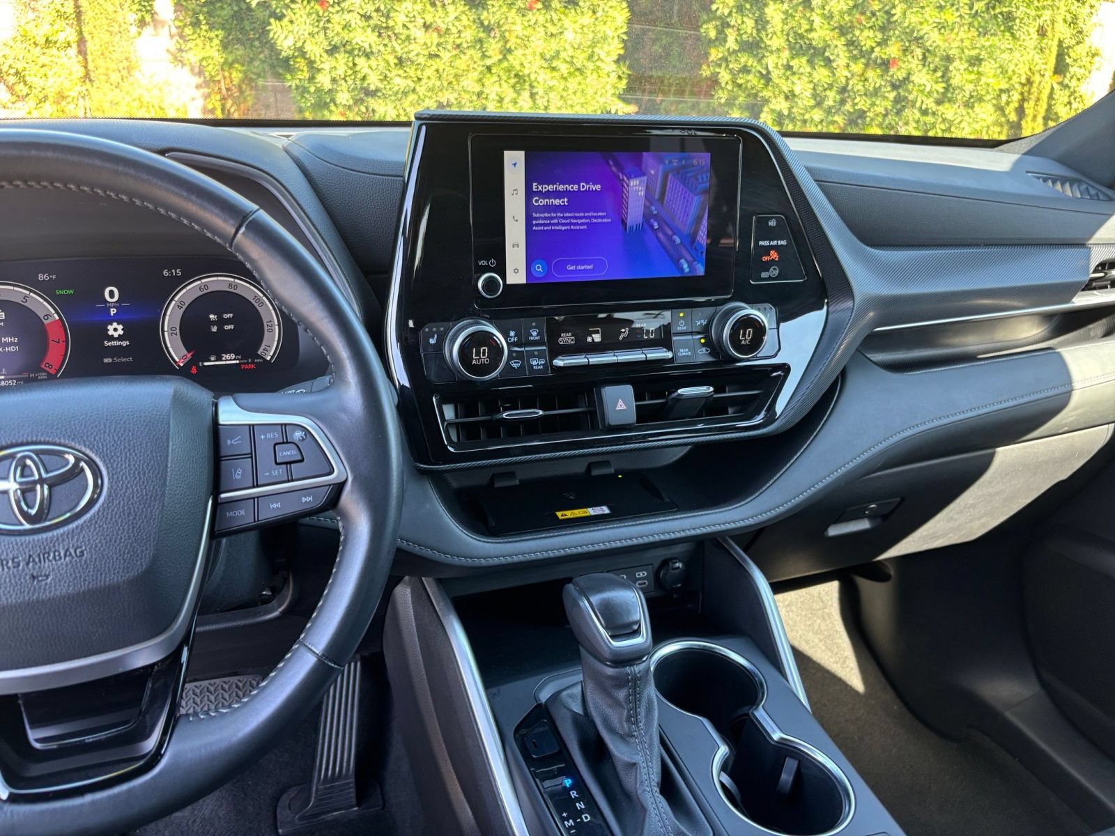 Thumbnail: 2025 Toyota Highlander - 14