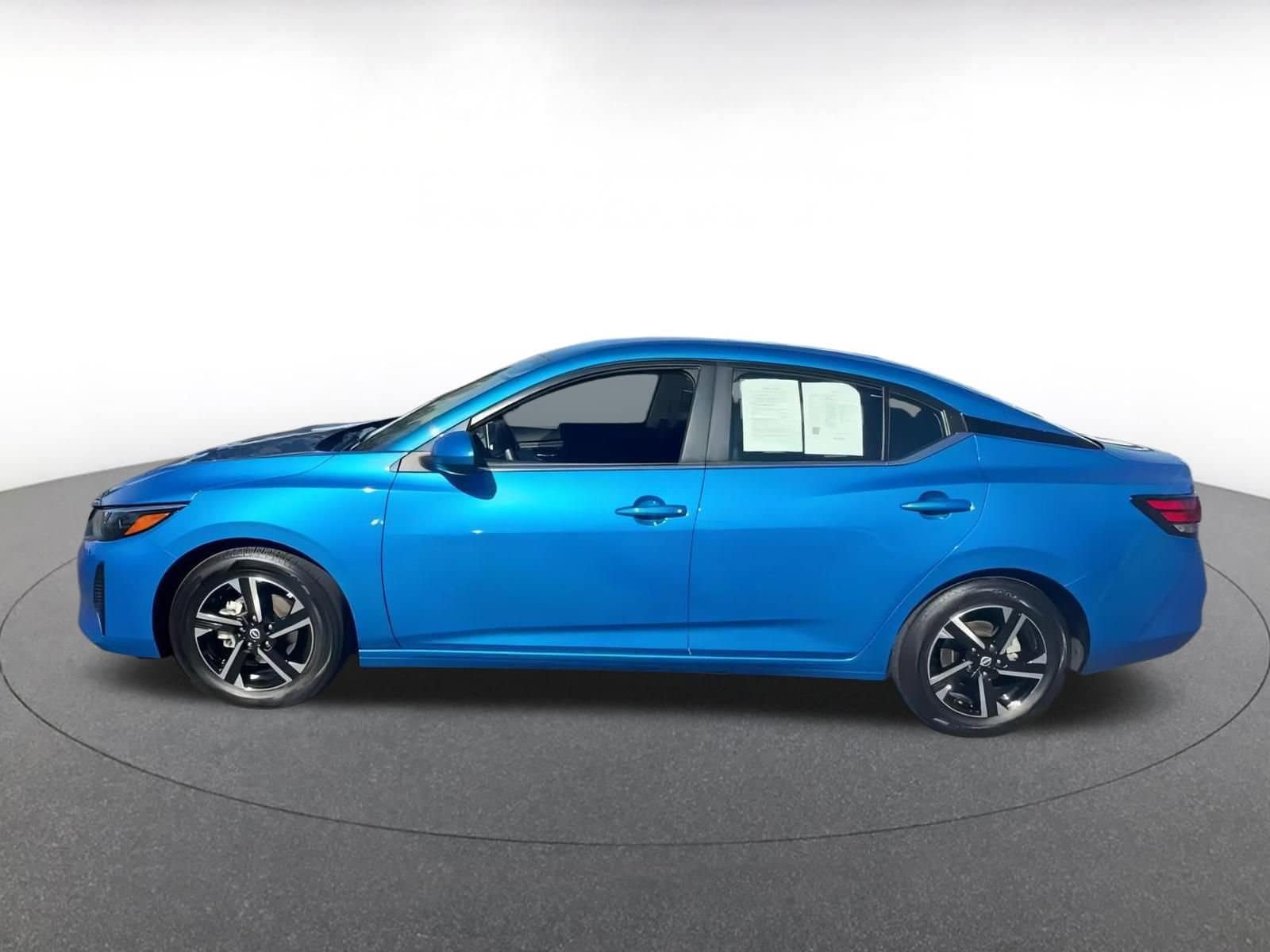 Thumbnail: 2025 Nissan Sentra - 9