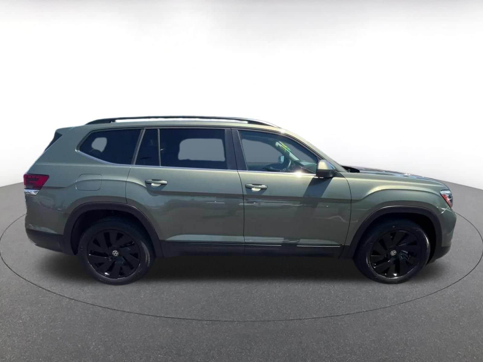 Thumbnail: 2026 Volkswagen Atlas - 13