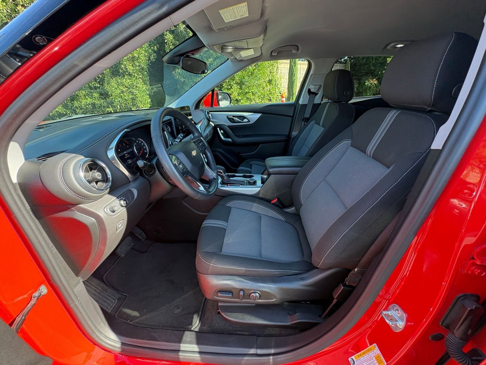 Thumbnail: 2025 Chevrolet Blazer - 28