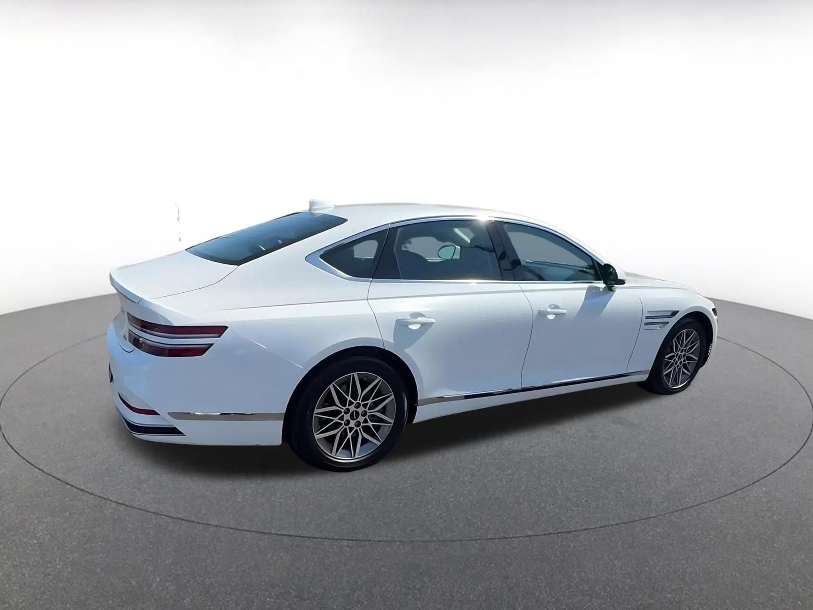 Thumbnail: 2026 Genesis G80 - 15