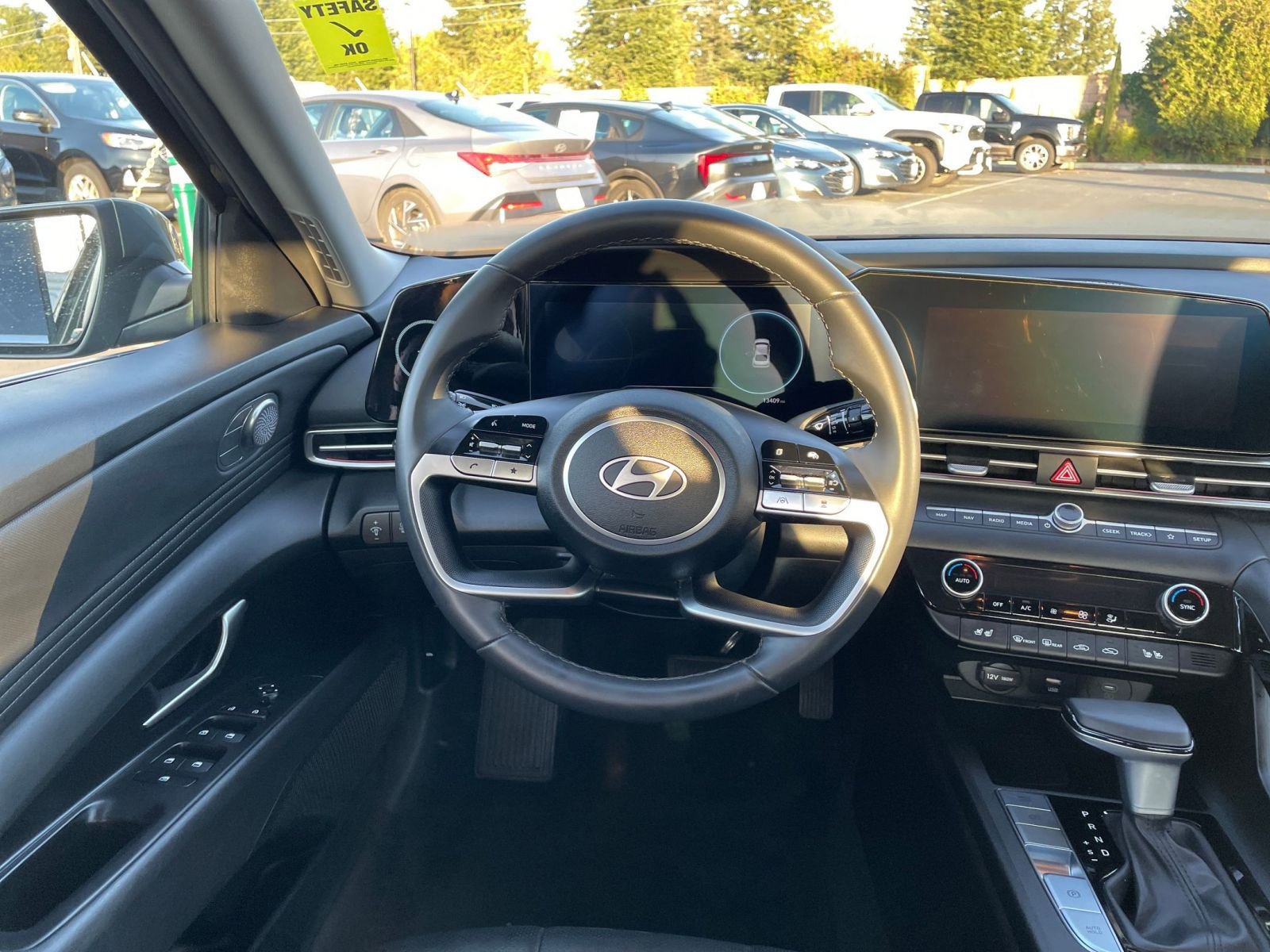 Thumbnail: 2025 Hyundai Elantra - 28