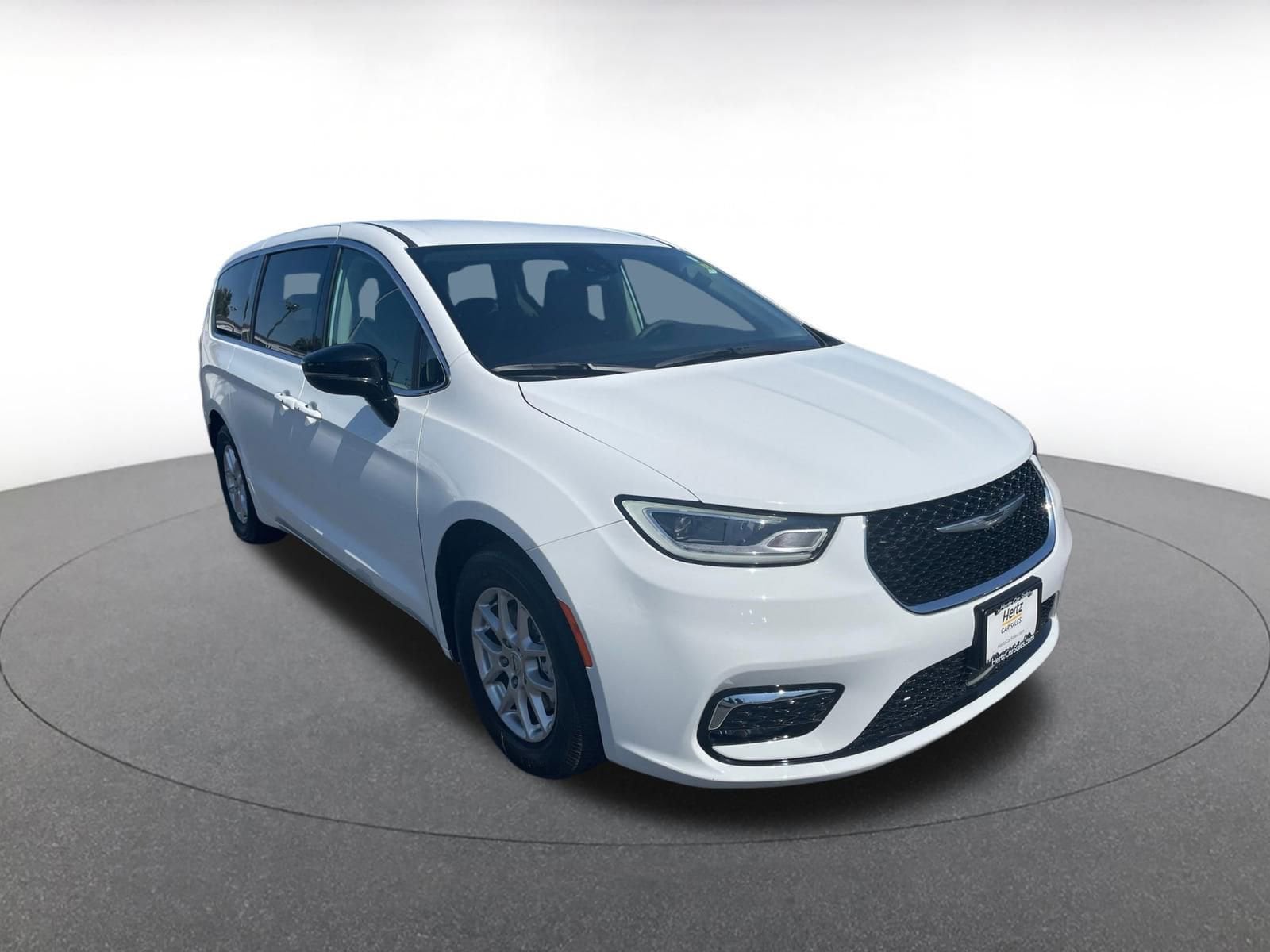 Thumbnail: 2024 Chrysler Pacifica - 1
