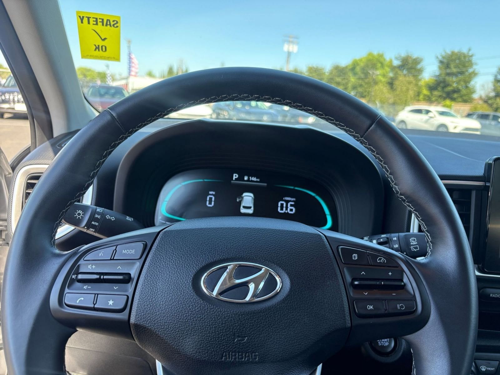 Thumbnail: 2025 Hyundai Venue - 25